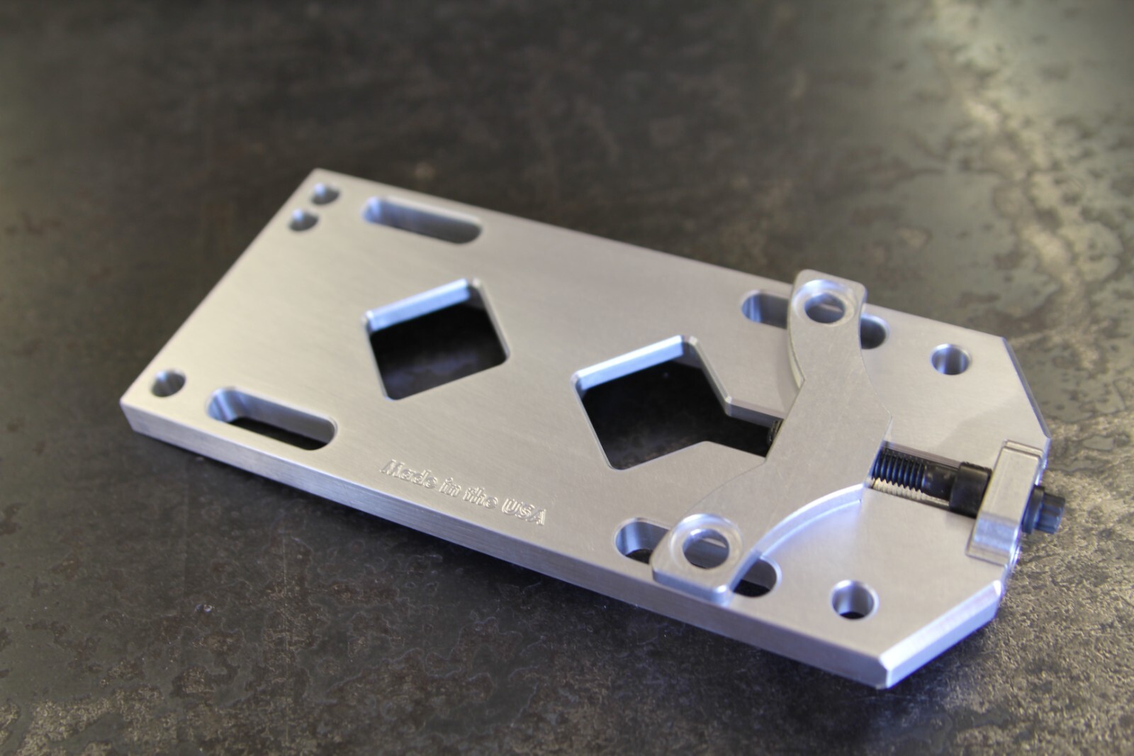 Old-Stf Centerline adjustable aluminum transmission plate - Harley 4 Speed