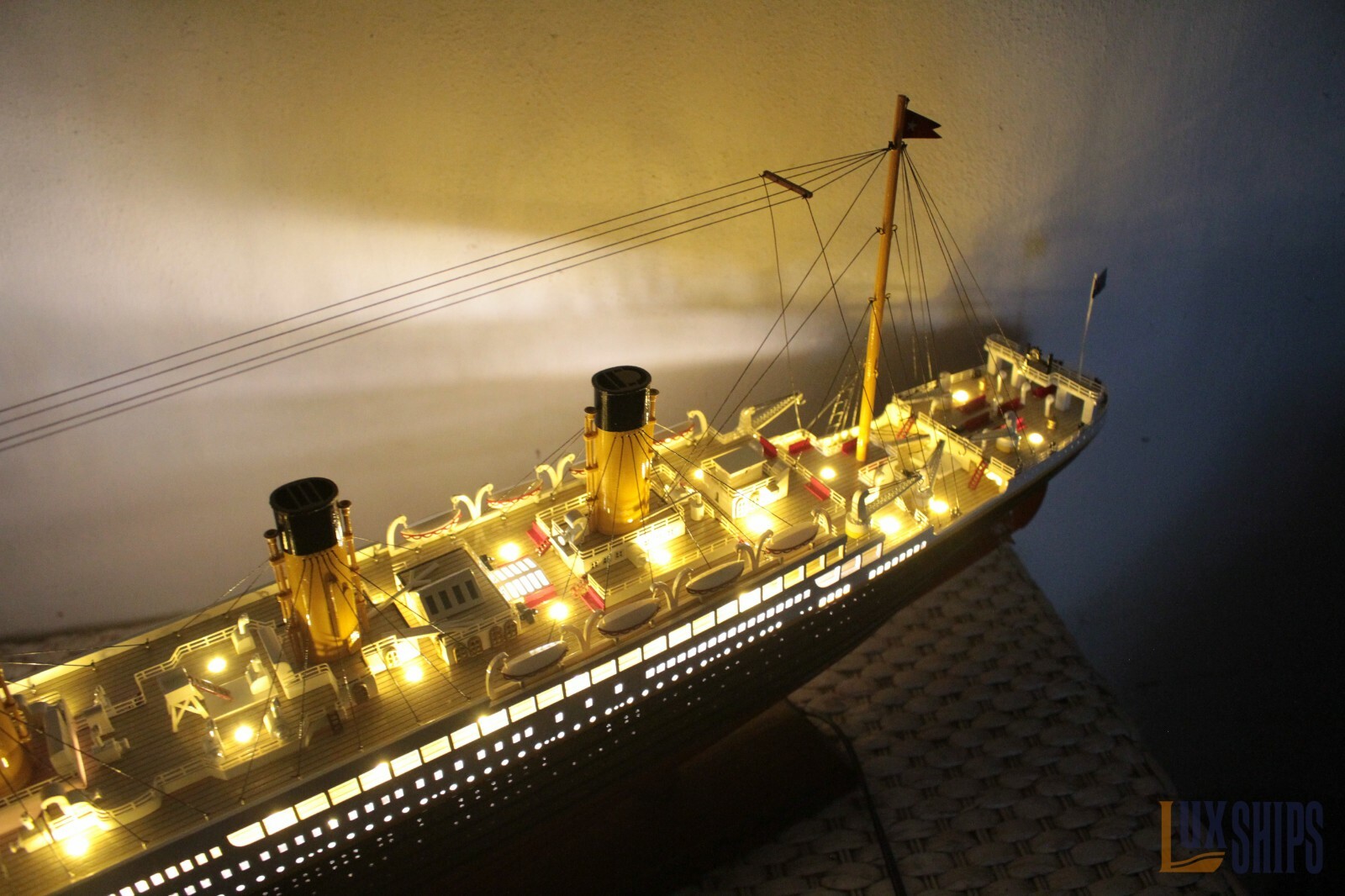 RMS Titanic Wooden Ship Model With Lights - RMS Titanic Model Ship