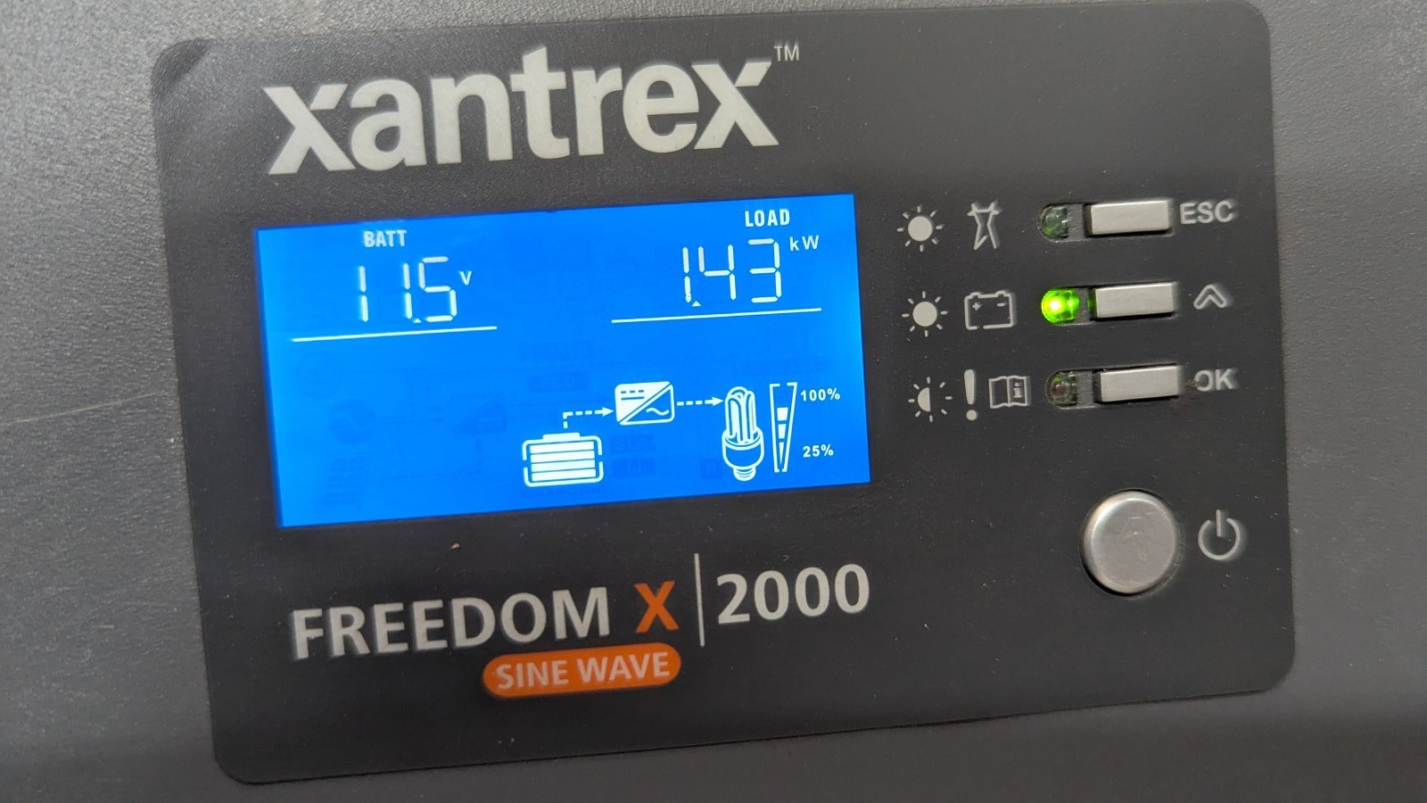 FGA 817-2000 Xantrex Freedom X 2000 BENCH TESTED USED INVERTER PURE SINE 2000W