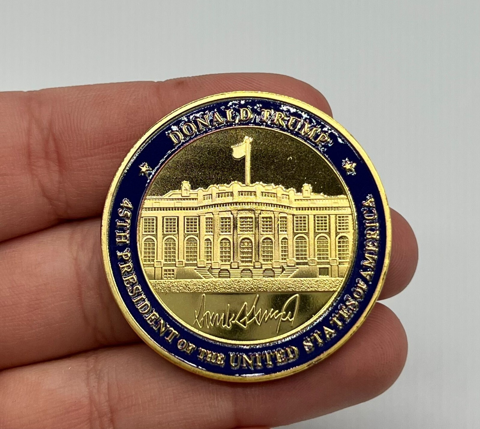 Donald Trump Seal of The President Coin Gold Plated Collectible