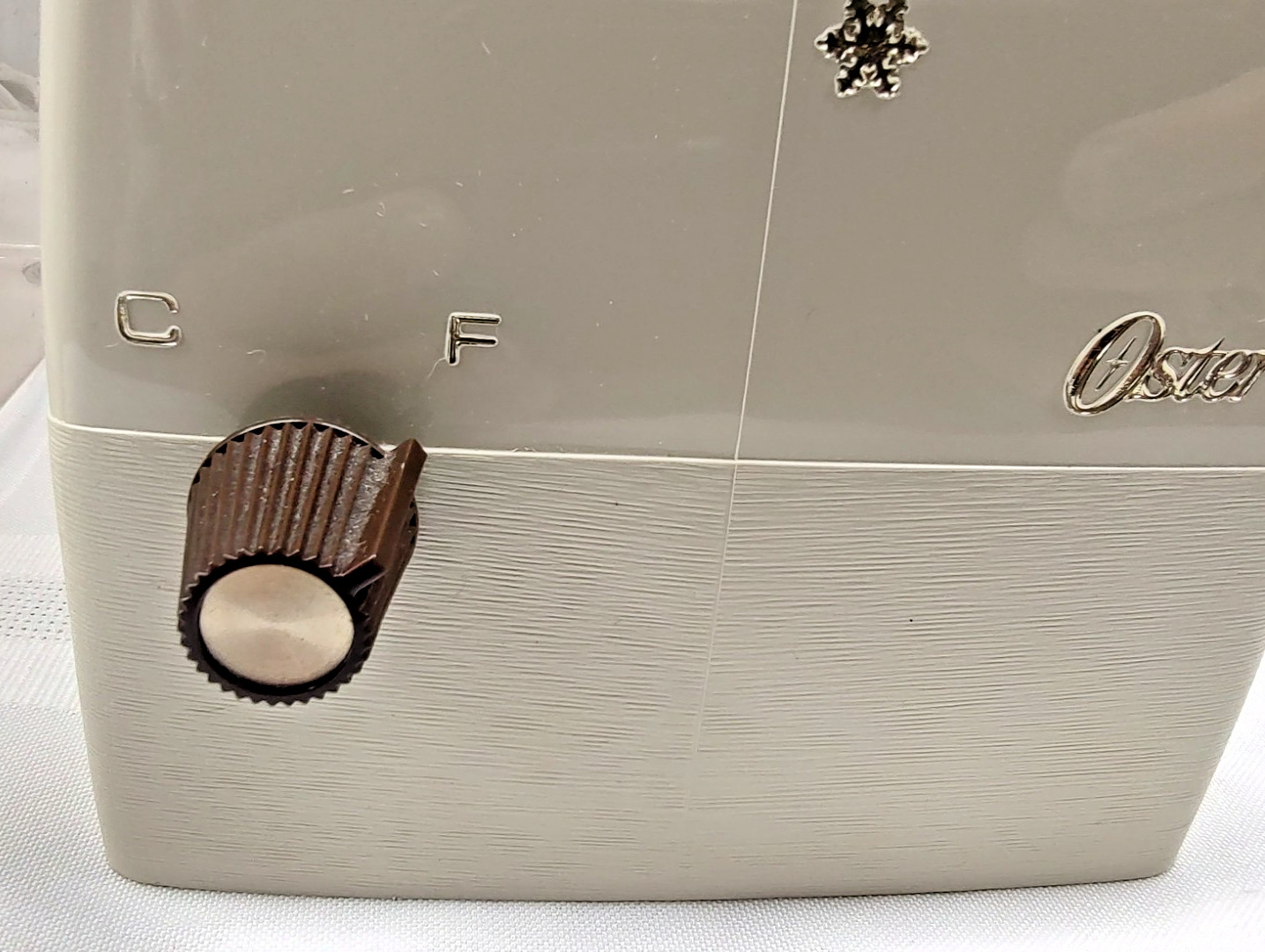 Oster Snowflake Countertop Ice Crusher 564A Coarse Fine Settings Tested Working