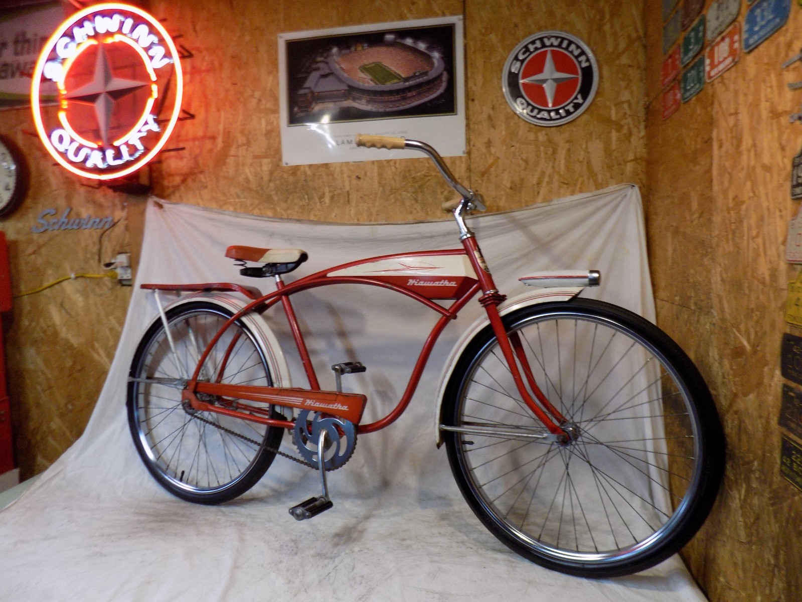 1960s HIAWATHA MENS TANK BIKE SPACELINER SEARS FLITELINER JC HIGGINS MURRAY JET!