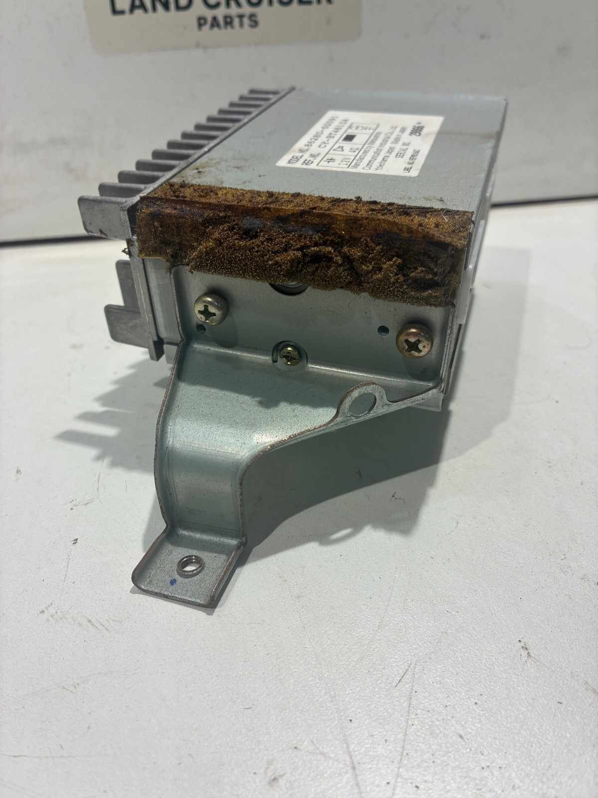 Toyota Land Cruiser FZJ80 OEM Radio Amplifier 86280-60091