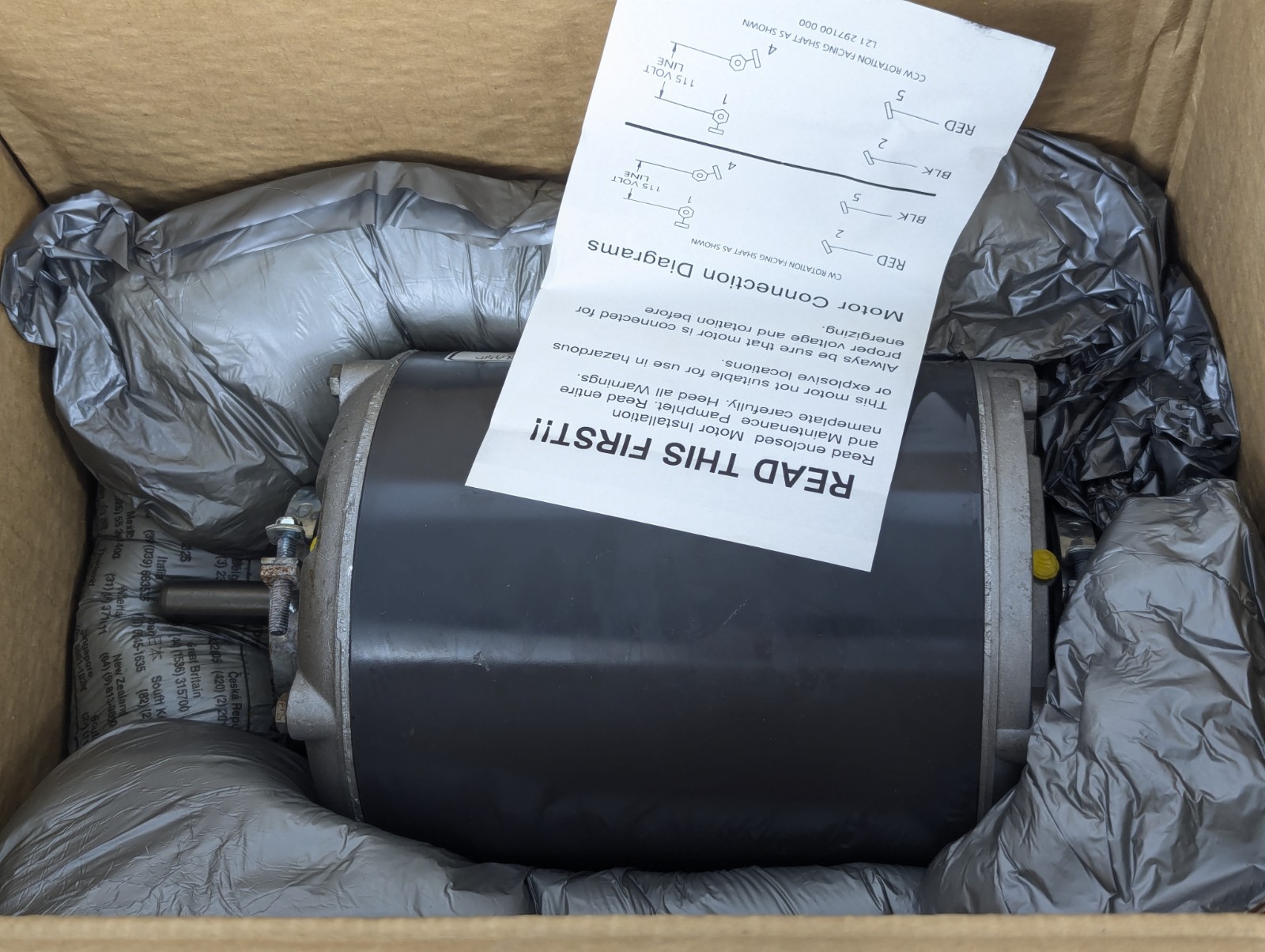 Emerson 8200 Belt Drive Motor 60HZ, 1/2HP, 1725RPM, 8.7AMP, Reversable, Open Box