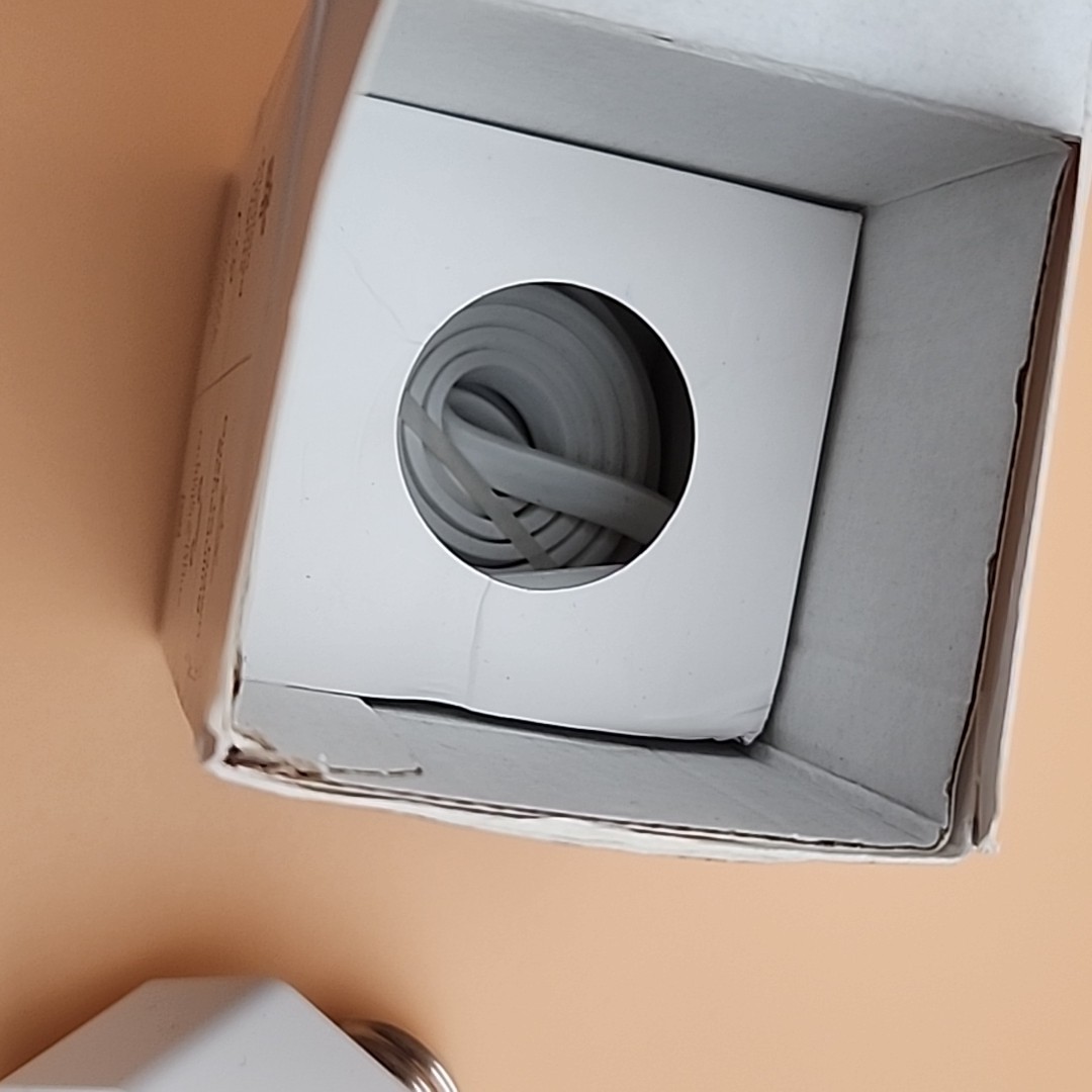 Wyze Lamp Socket Power Adapter for Wyze Cam v3/v4 (Camera Sold Separately)