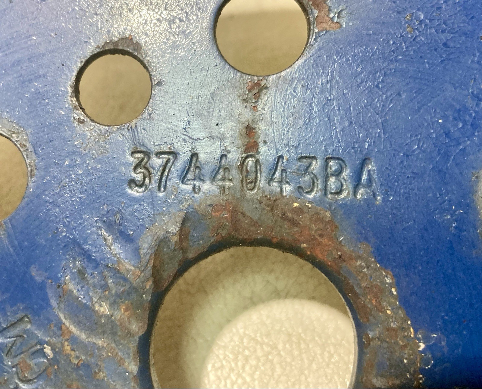 OMC COBRA 5.0L 5.7L CRANKSHAFT PULLEY 3744043BA