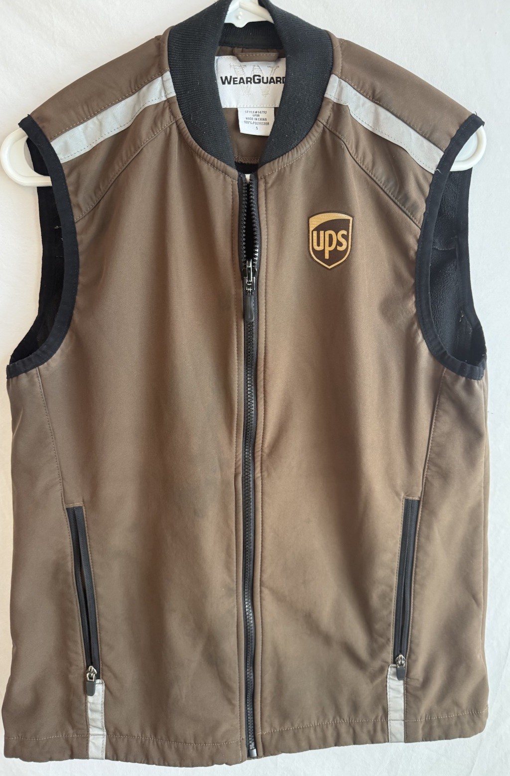 UPS Uniform Wear Guard United Parcel Service Men's Full Zip Vest Size Small