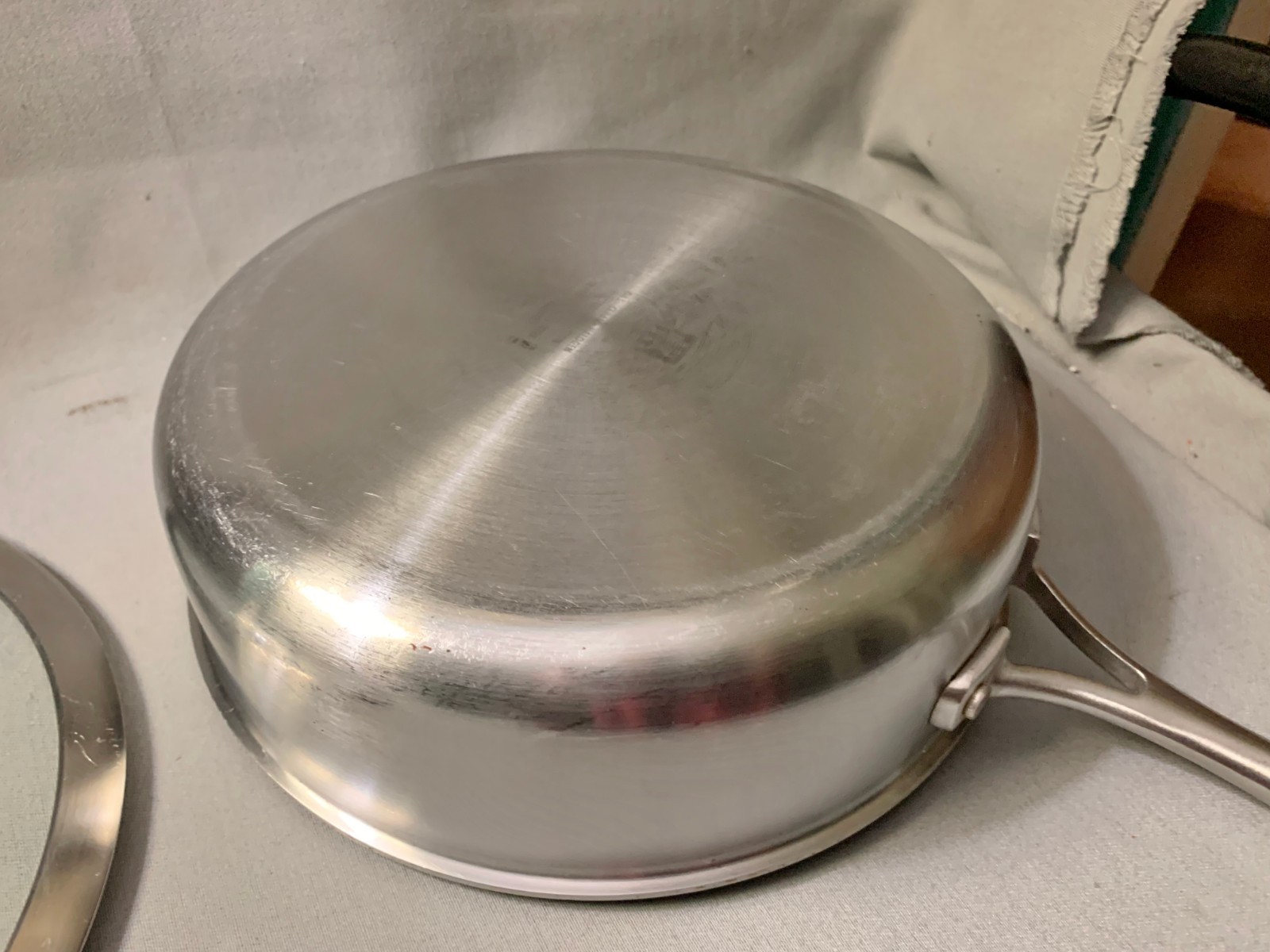 Zwilling J.A. Henckels 10" 3 Ply 18/10 Stainless Steel Skillet Pan w/ Glass Lid