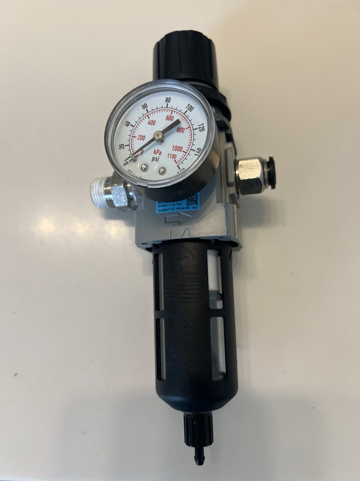 Wilkerson B18-04-Fk00b Filter-Regulator, Particles/Water Removal, Size - Air