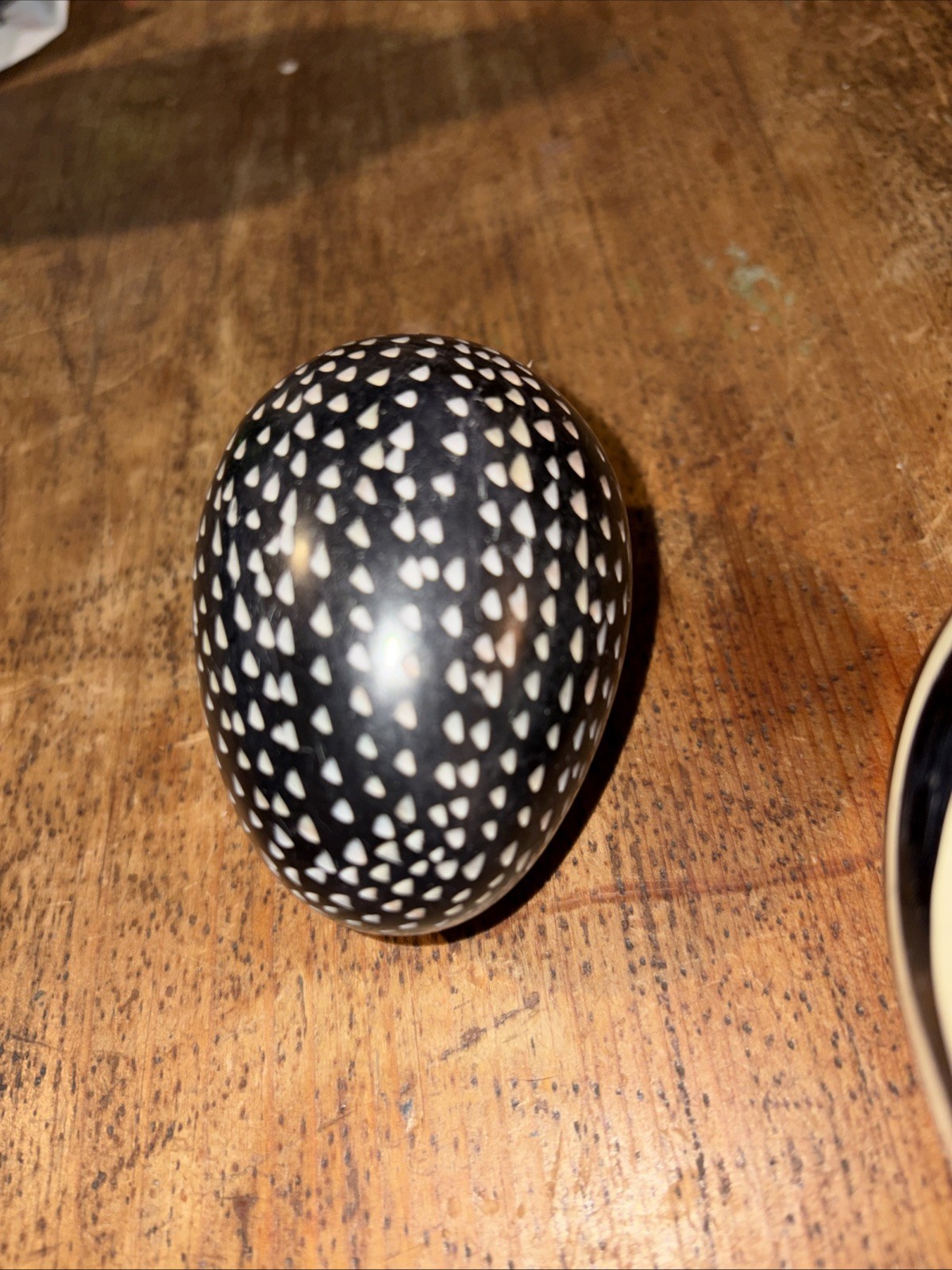 Vintage Kenyan Stone Eggs Hand Painted Carved Black And White 3.5 & 3 In.