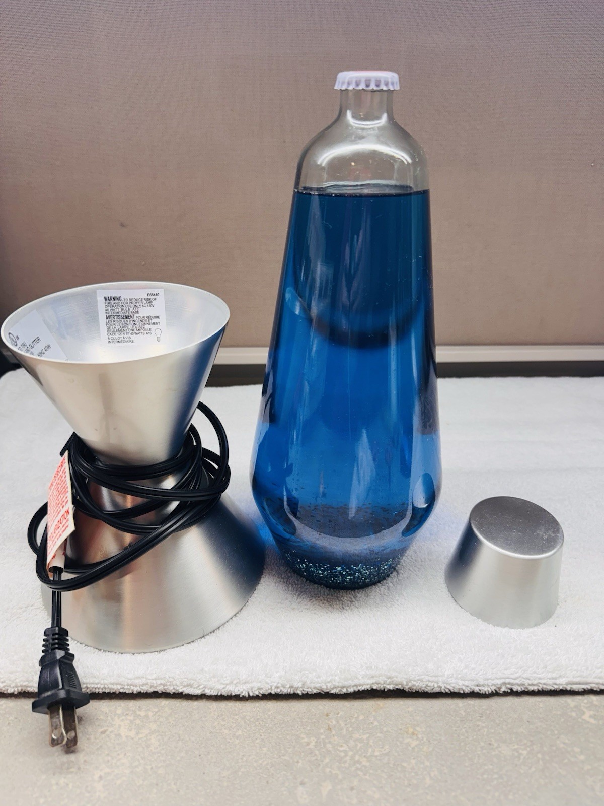 VINTAGE 16" Lava Lamp Solid Silver Base with Blue Liquid And Silver Glitter