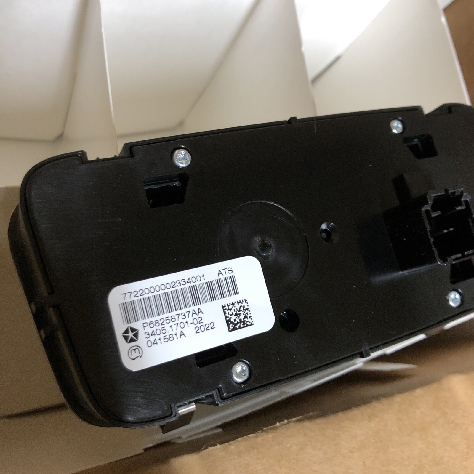 OEM 14-21 Jeep Grand Cherokee Mopar Transfer Case Switch 68258737AA New