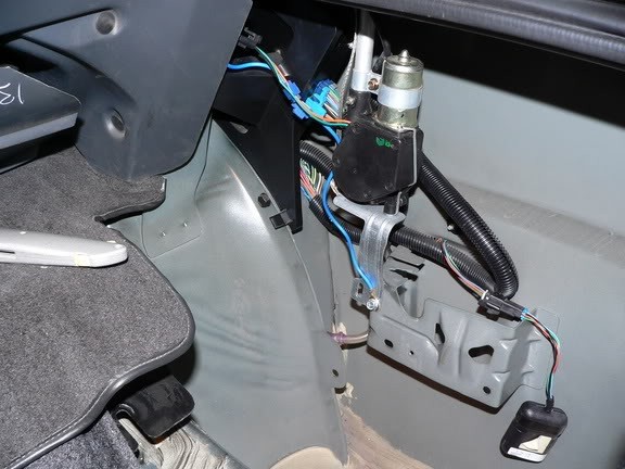 Power Antenna Kit - 1968 thru 1982 Chevy Corvette C3 AM FM Car Radio