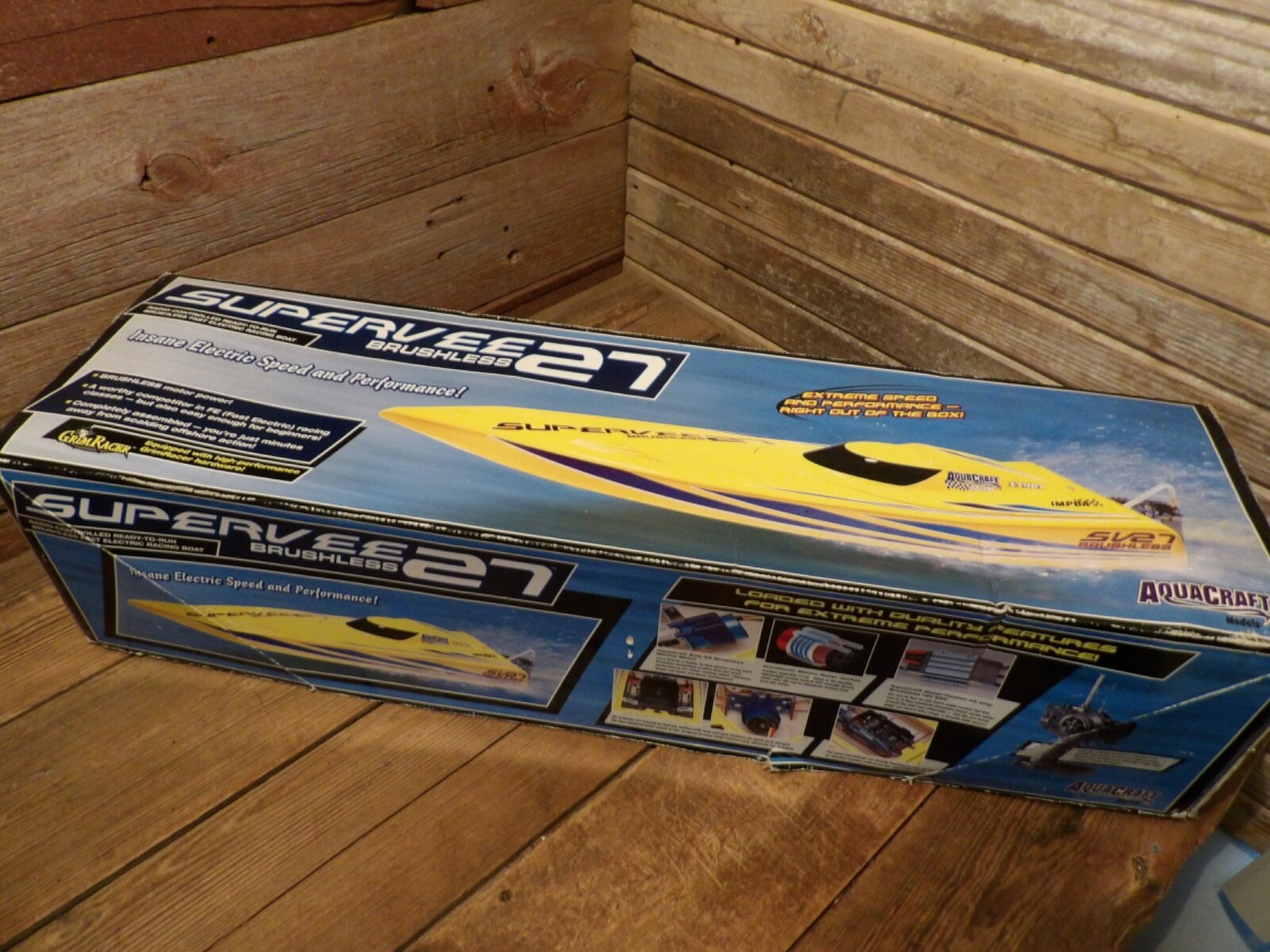 AQUACRAFT SUPERVEE 27 INSANE ELECTRIC BRUSHLESS SPEED BOAT IN BOX W/Charger
