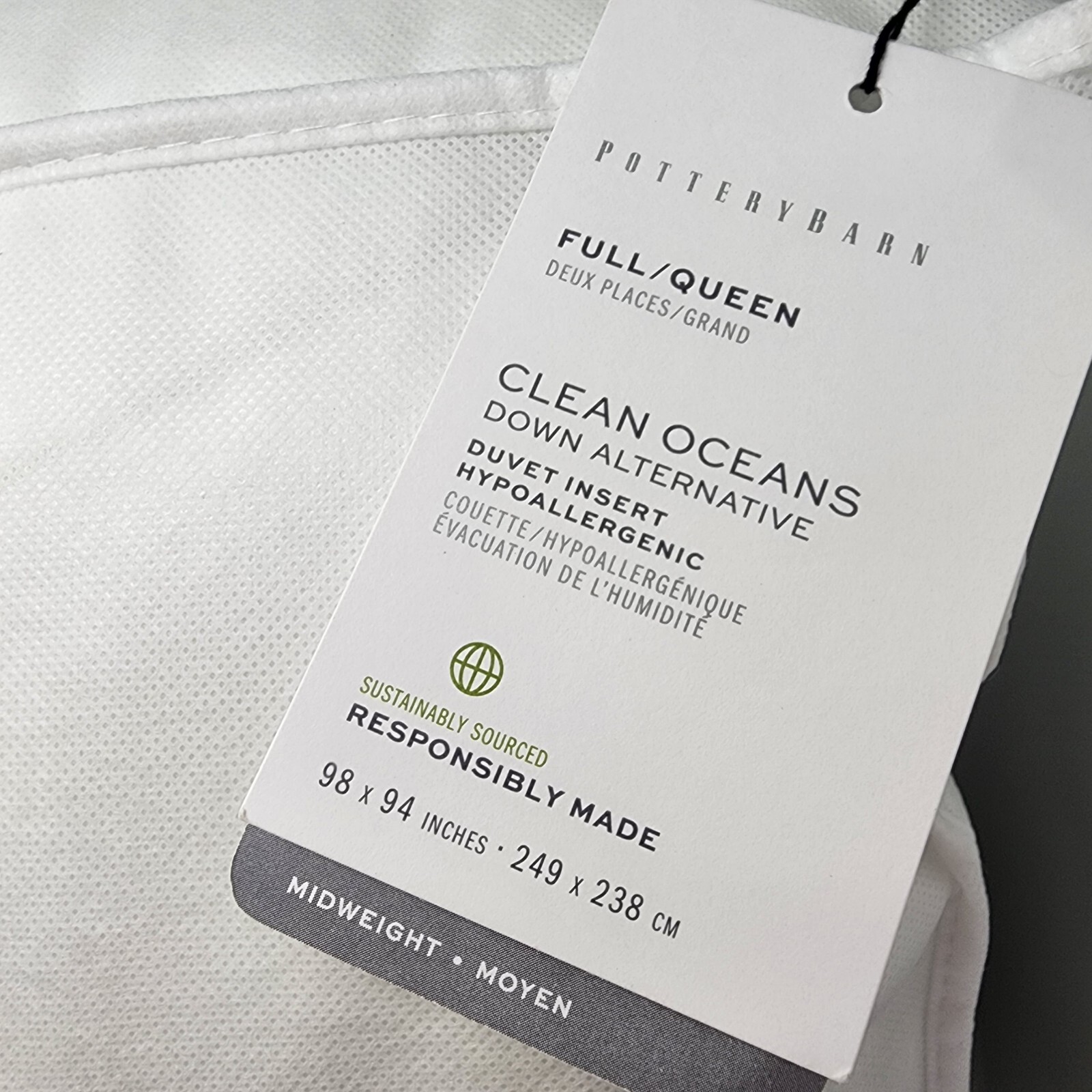 Pottery Barn Clean Oceans F/Q Down Alternative Duvet Insert Hypoallergenic Queen