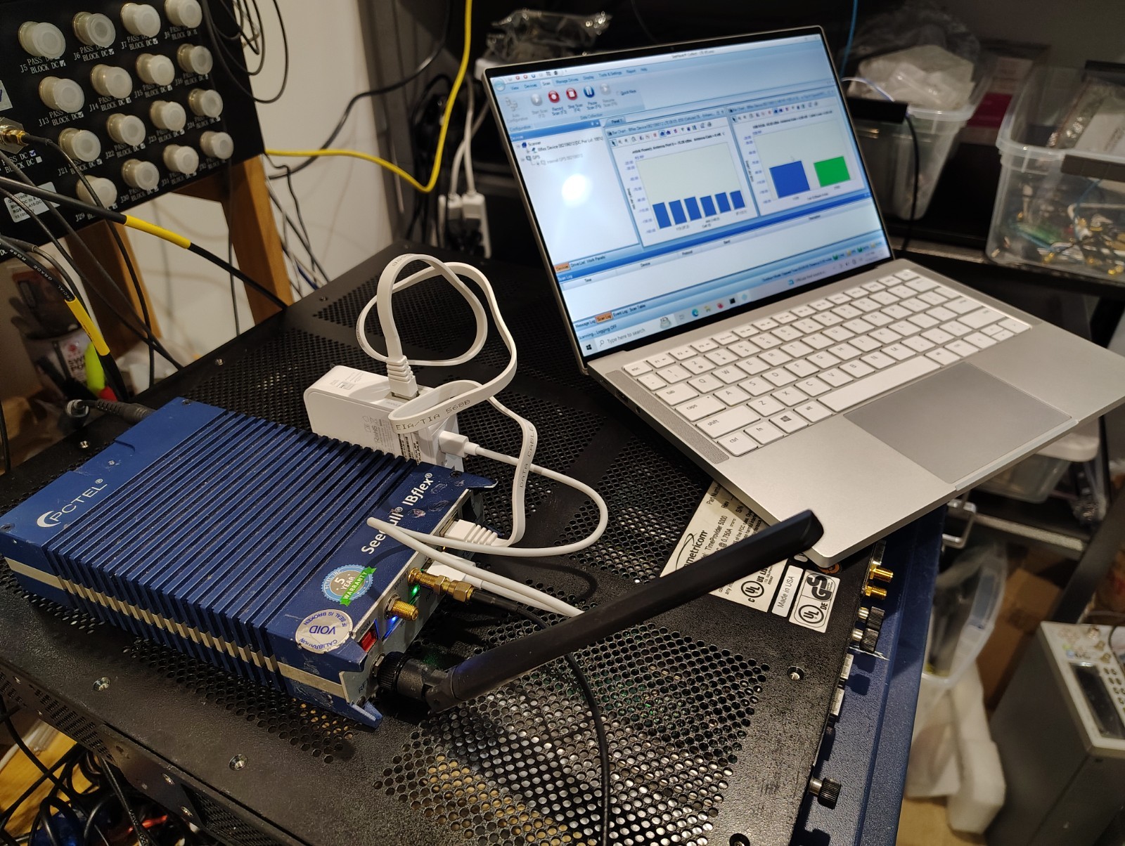 PCTEL IBFlex Super Configuration 5G NR, 4G/3G/2G P.25 scanner, 10MHz - 6000MHz