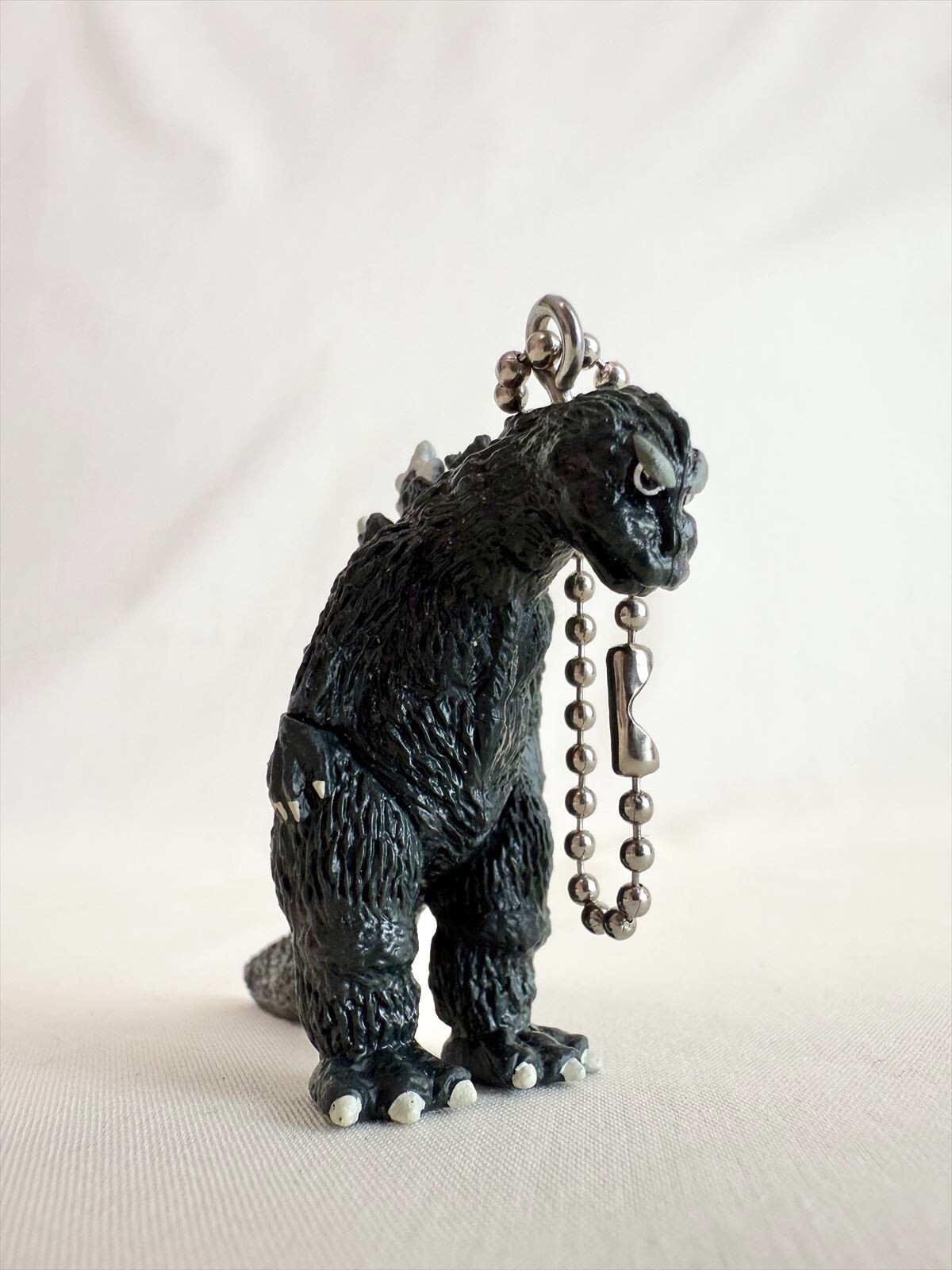 2016 Bandai 2" Bowing Godzilla Figure Apology Press Conference Kaiju Capsule Toy