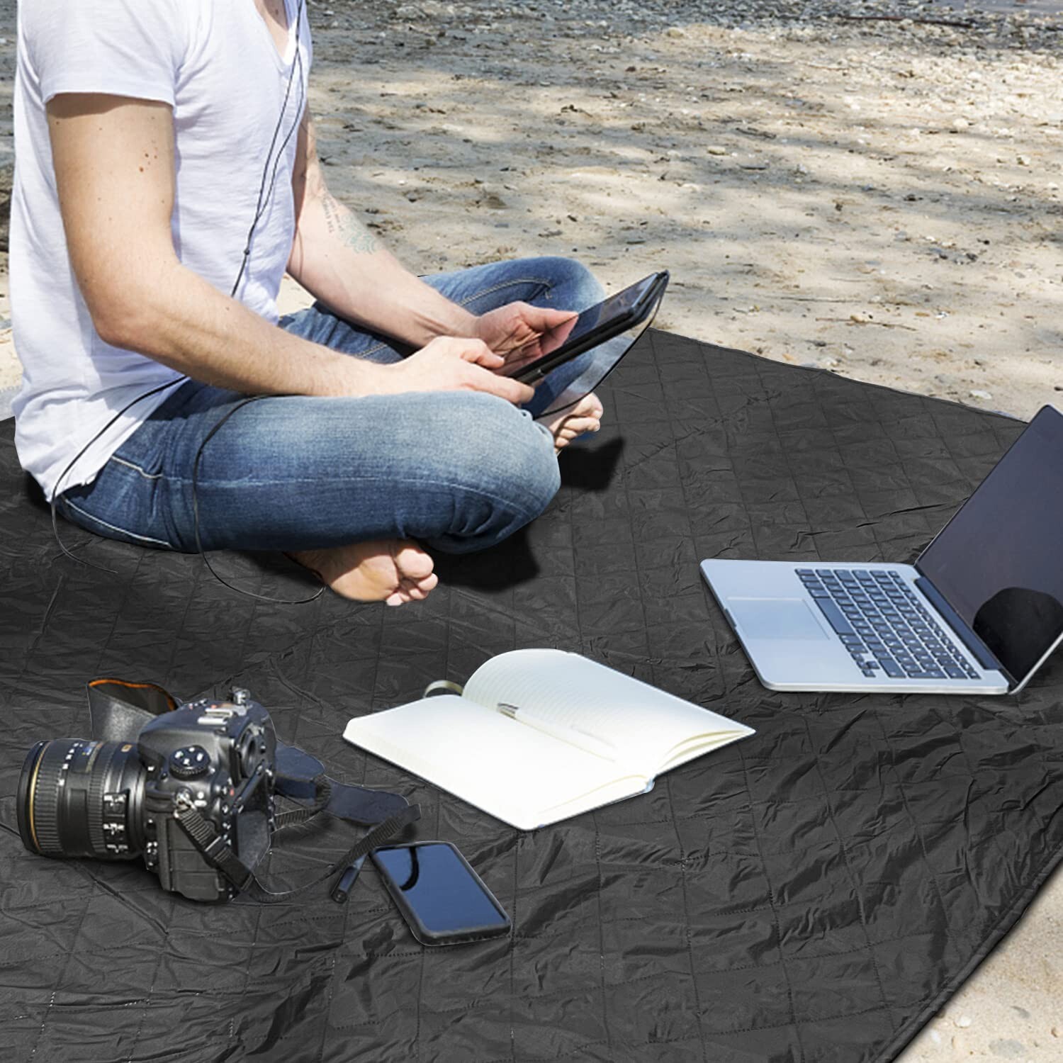 Lightweight Blanket Outdoor Travel Windproof Camping Water Repellent Resistant