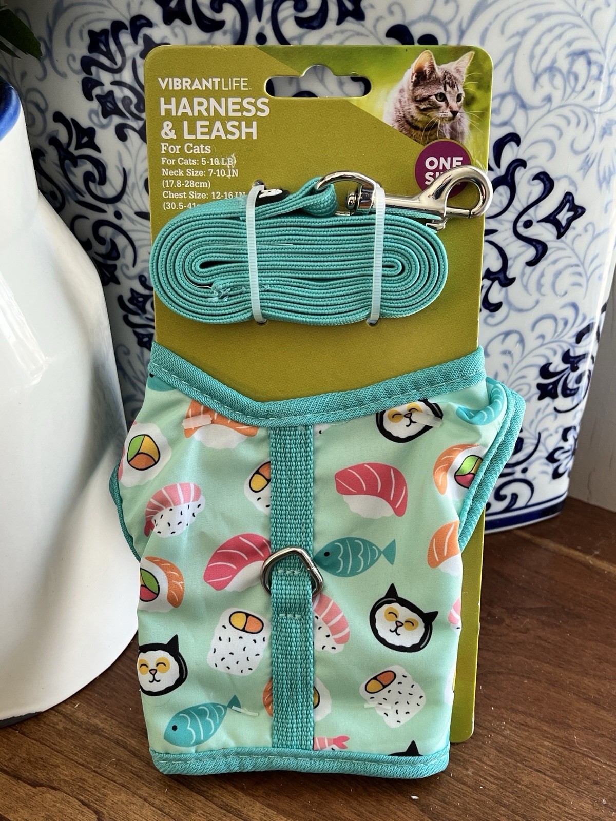 BLUE SUSHI DESIGN Vibrant Life Harness + Leash for Cats - One Size 5 - 10 lbs