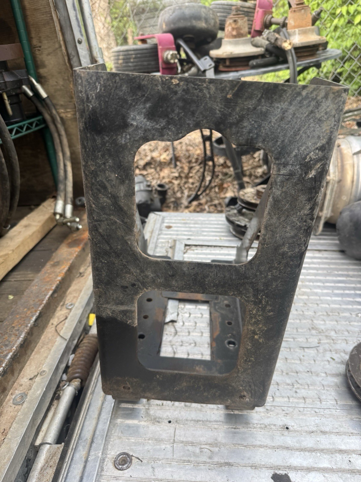 Isuzu Npr Deff Tank Bracket