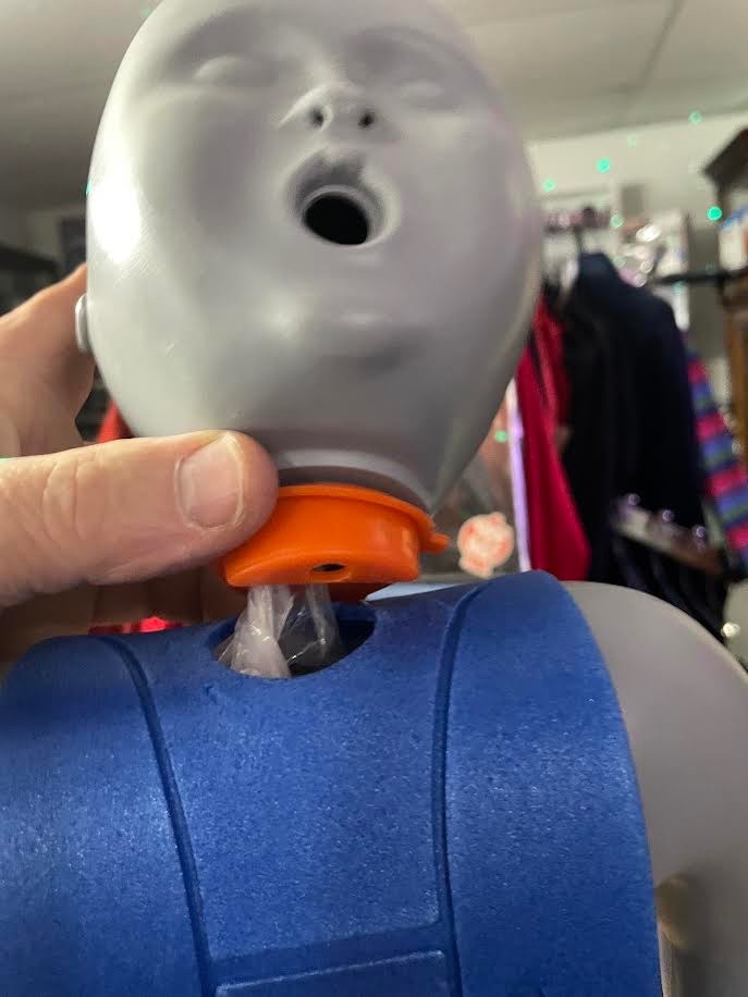 VINTAGE CPR MANNEQUIN BABY TODDLER MEDICAL HALLOWEEN PROP DUMMY FIRST AID DOLL