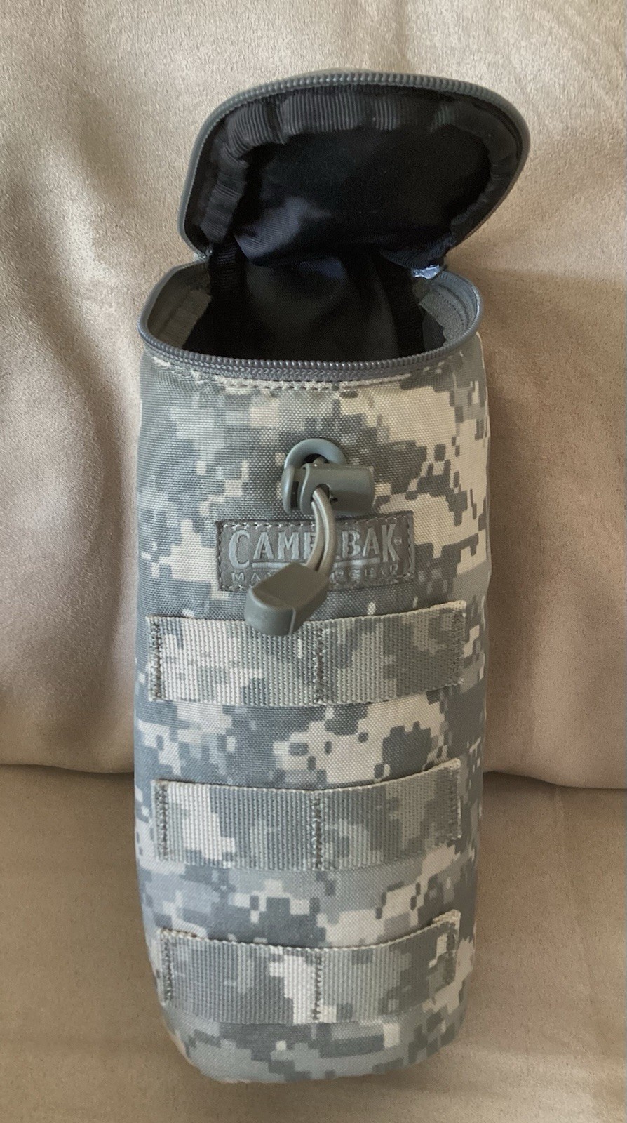 Camelbak Max Gear Water Bottle Pouch - Digital Camo New w/out Tags ! Cordura