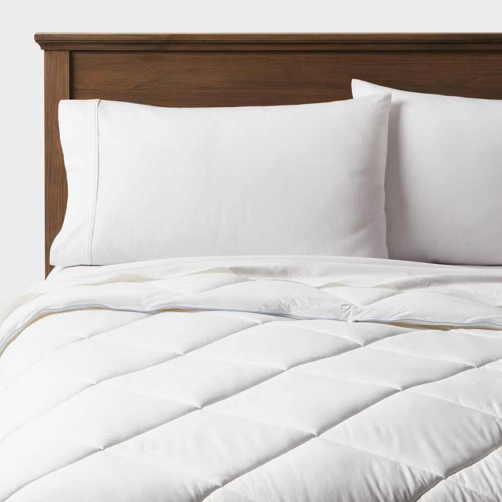 King/California King Cool Touch Down Alternative Duvet Insert - Threshold