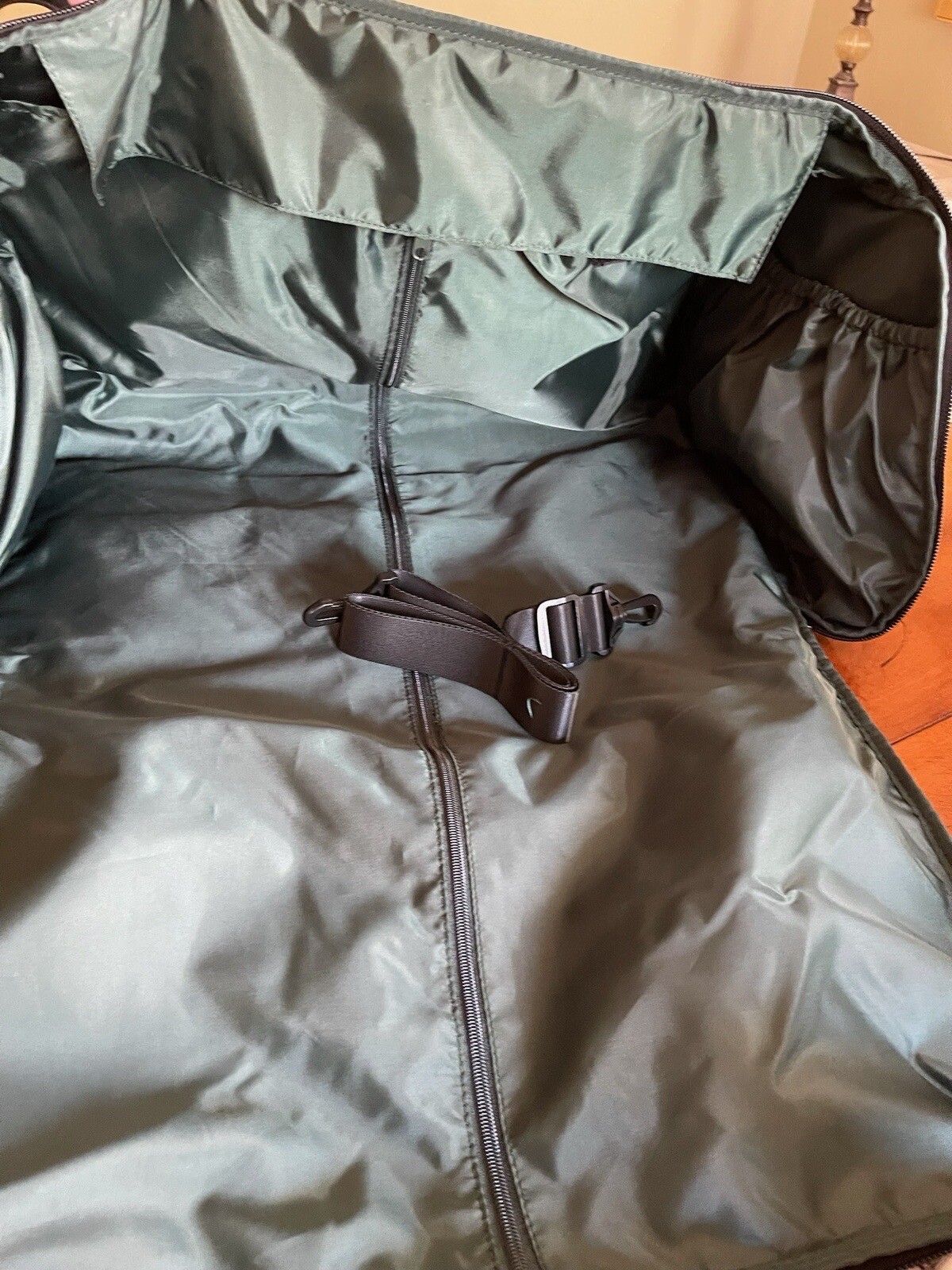 Halfday Travel Duffel Garment Bag - NEW - Normal Retail $98 - FREE SHIP