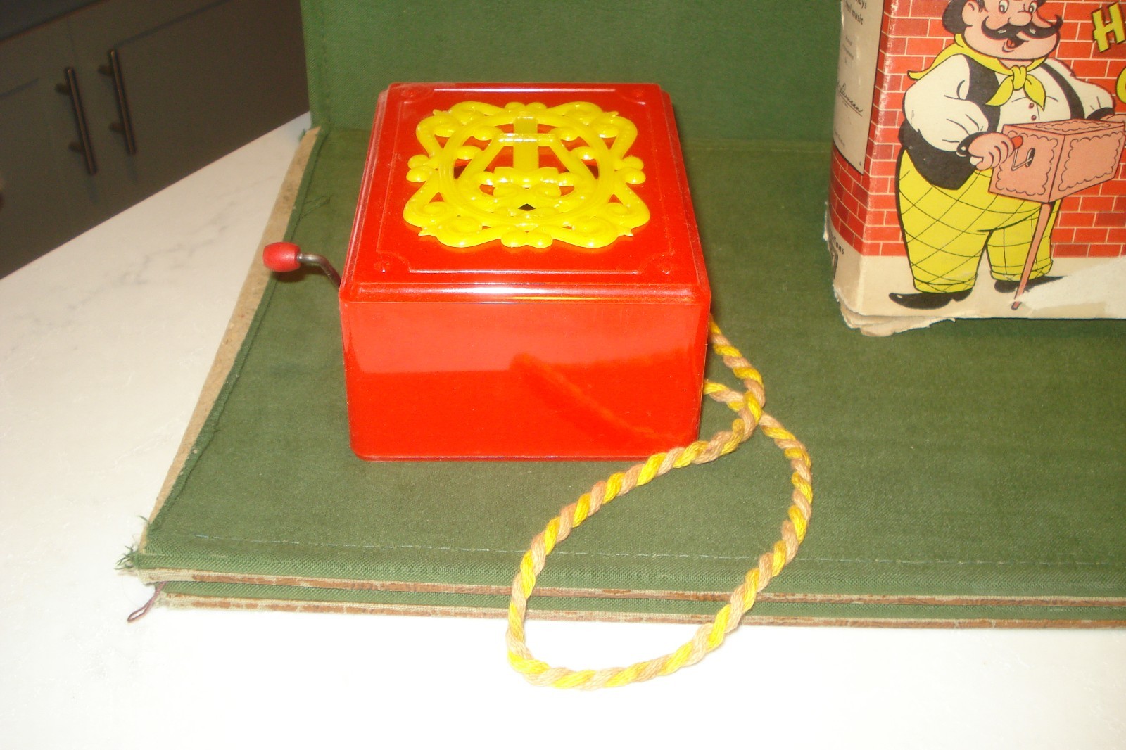 Vintage 1950's Hurdy Gurdy w/ Dancing Monkey Music Box Toy & Box Mattel, WORKS