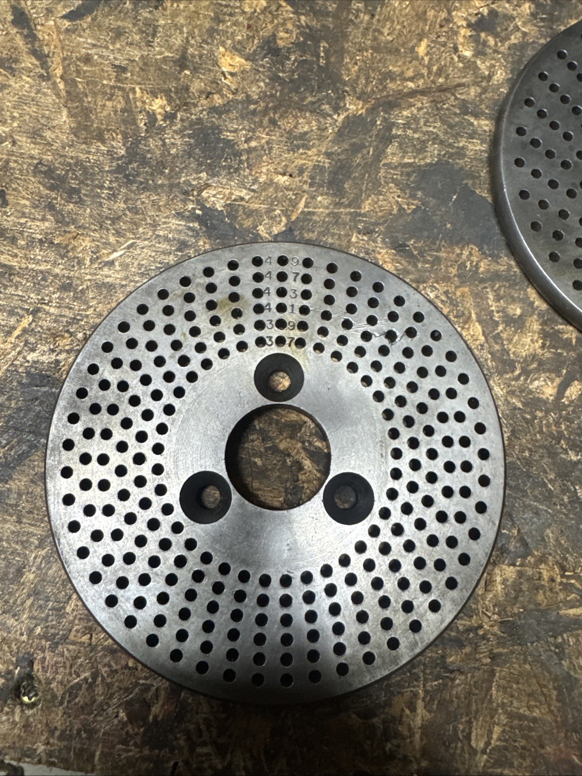 Ellis Dividing Indexing Head With 3 Plates