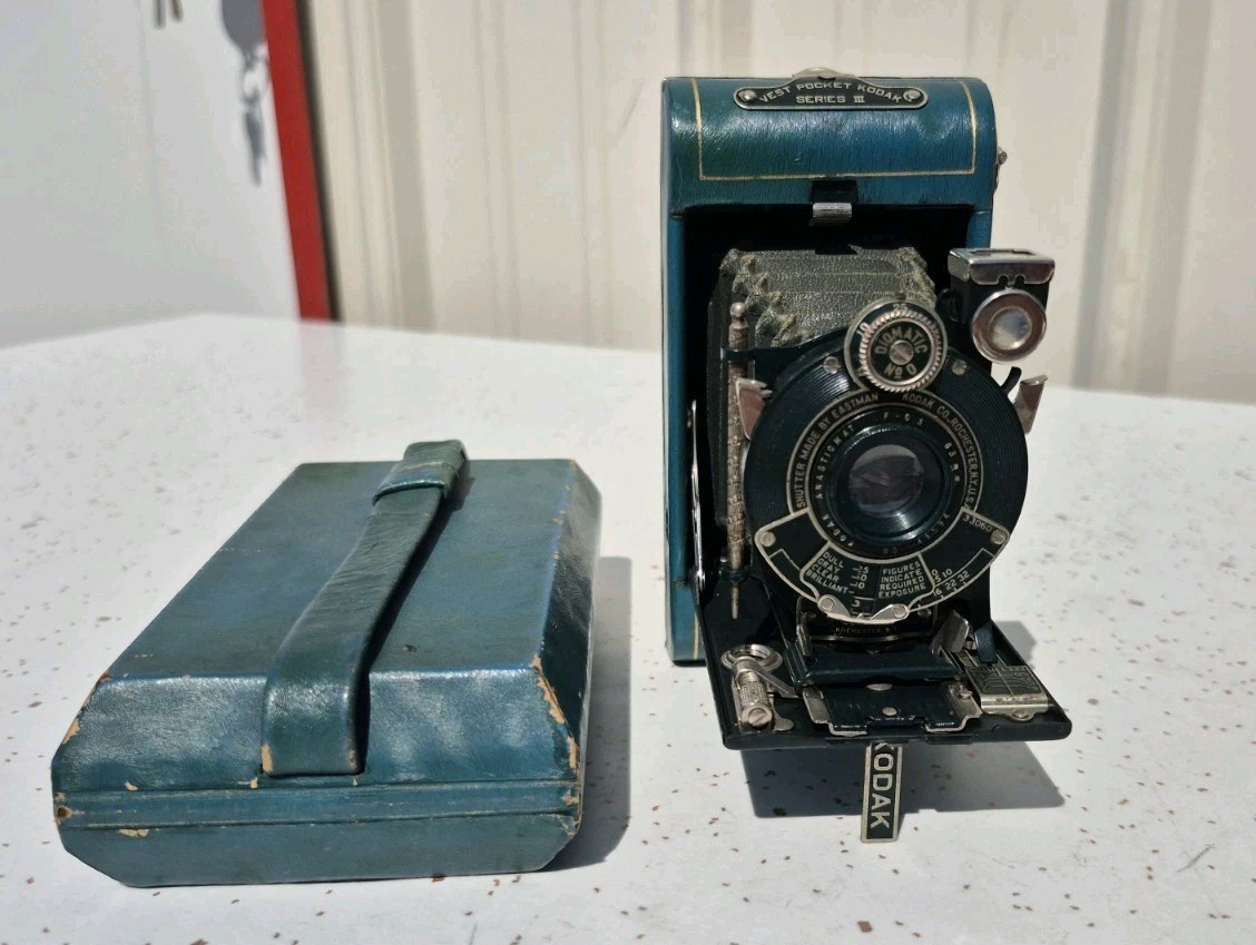 Kodak Eastman Blue Vest Pocket III Folding Bellows Camera