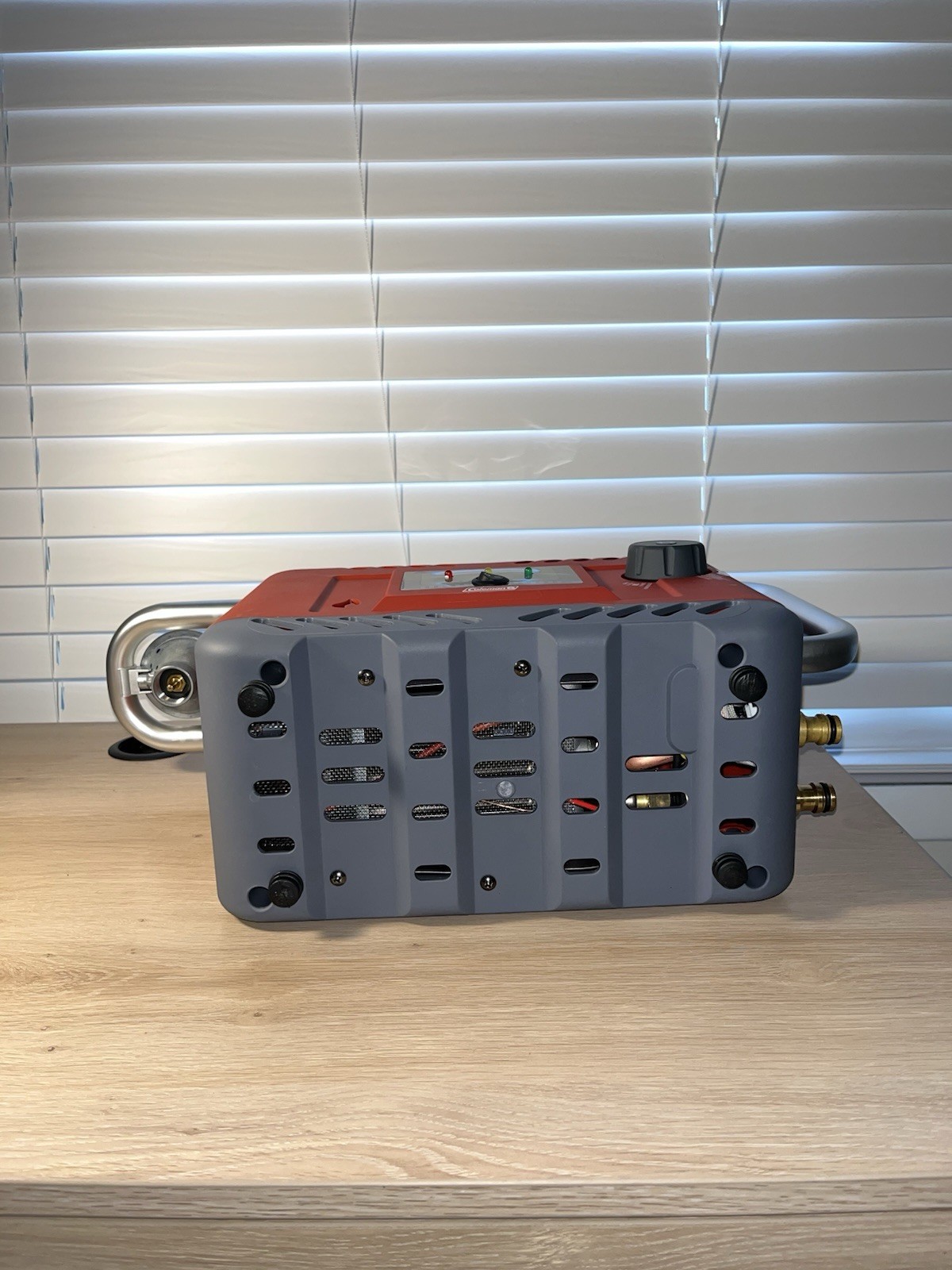 Coleman 2000026562 H2Oasis Portable Water Heater