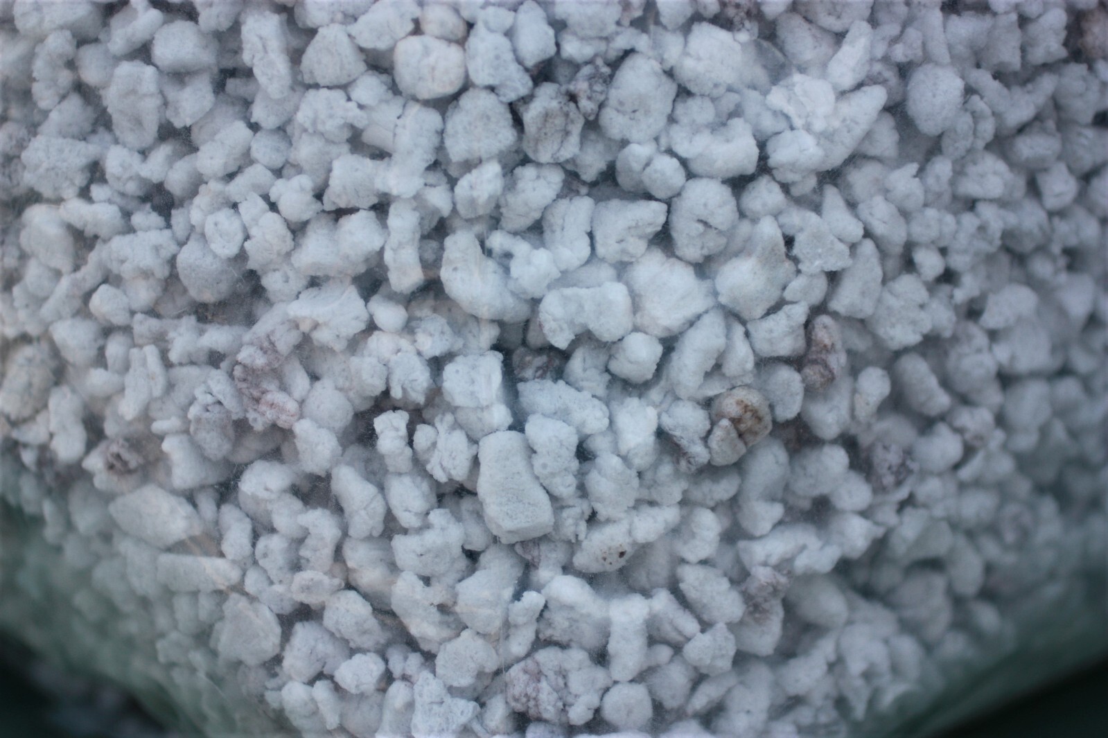 Perlite Coarse Size 3, Larger Volume 2 –4 Gal, Seed Starting, Hydroponics, Mixes