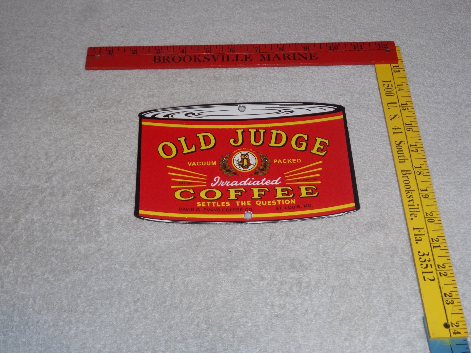 VINTAGE OLD JUDGE COFFEE CAN +OWL 7 3/4" PORCELAIN METAL SODA, GASOLINE OIL SIGN