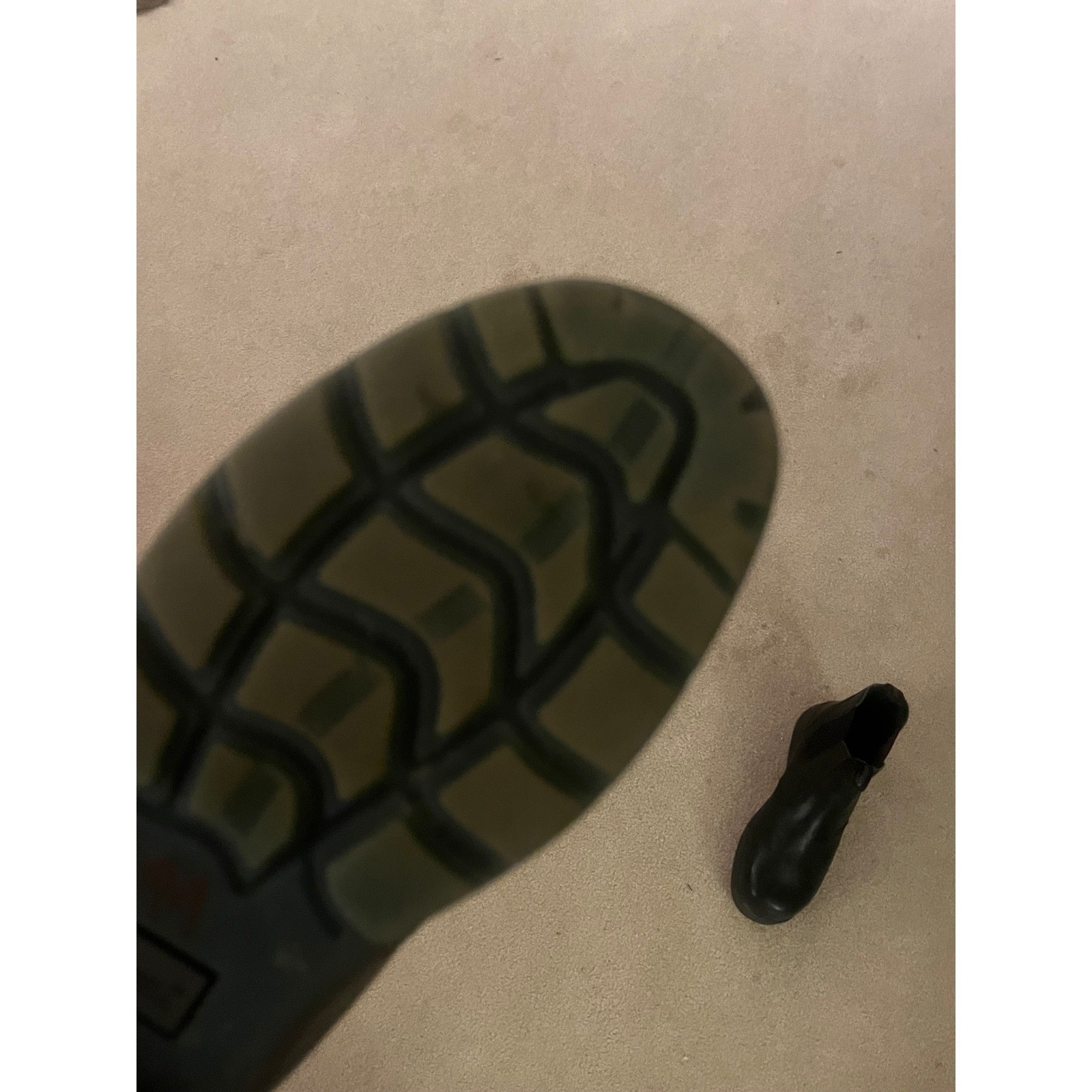 Thorogood Men's 6 Inch EH Comp Toe Station Work Boots Black Leather- Size 9.5