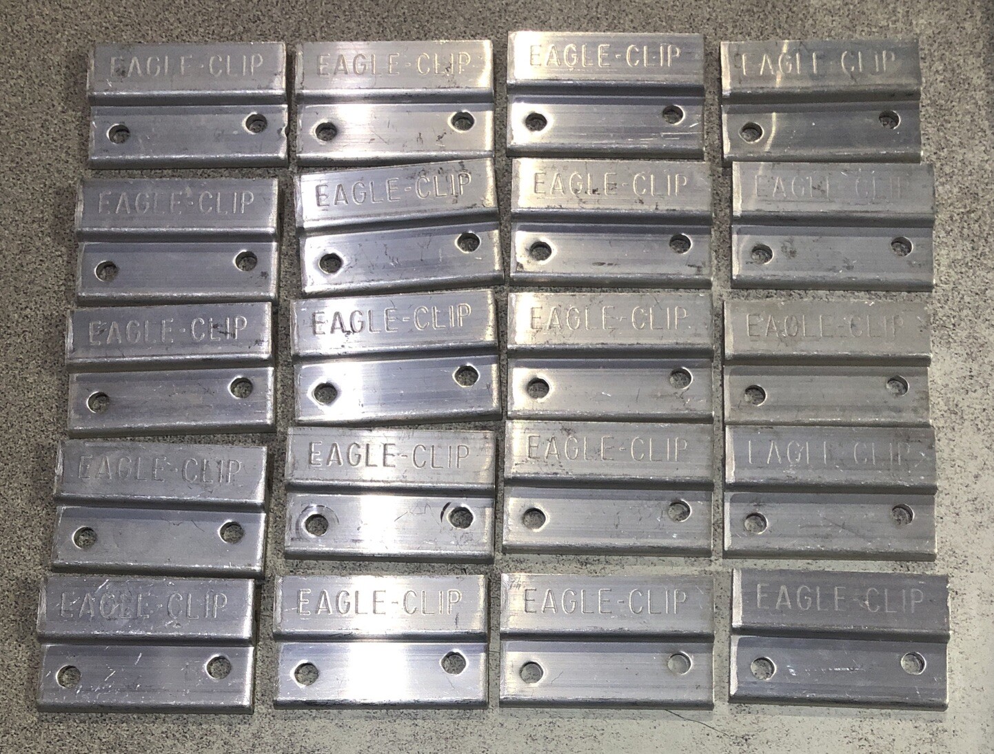 Eagle EAM-375 2'' Z-Clips 20 Pack Aluminum Extrusions