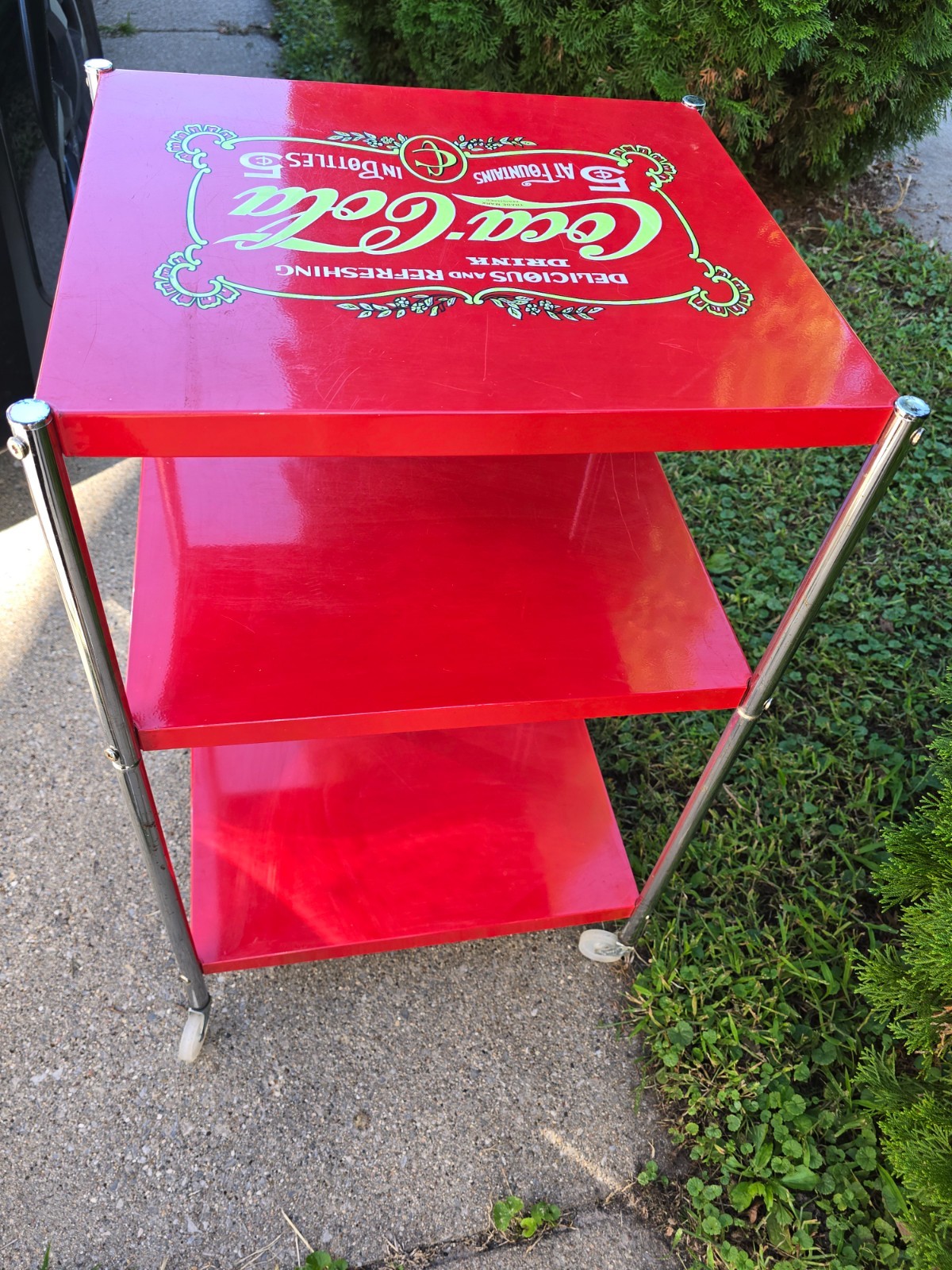 Vintage Metal Display Coca Cola Retro Kitchen Rolling Cart Collectible
