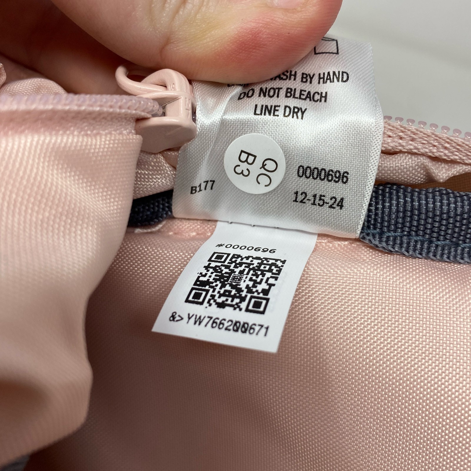 adidas Weekender Backpack Sandy Pink One Size 19L