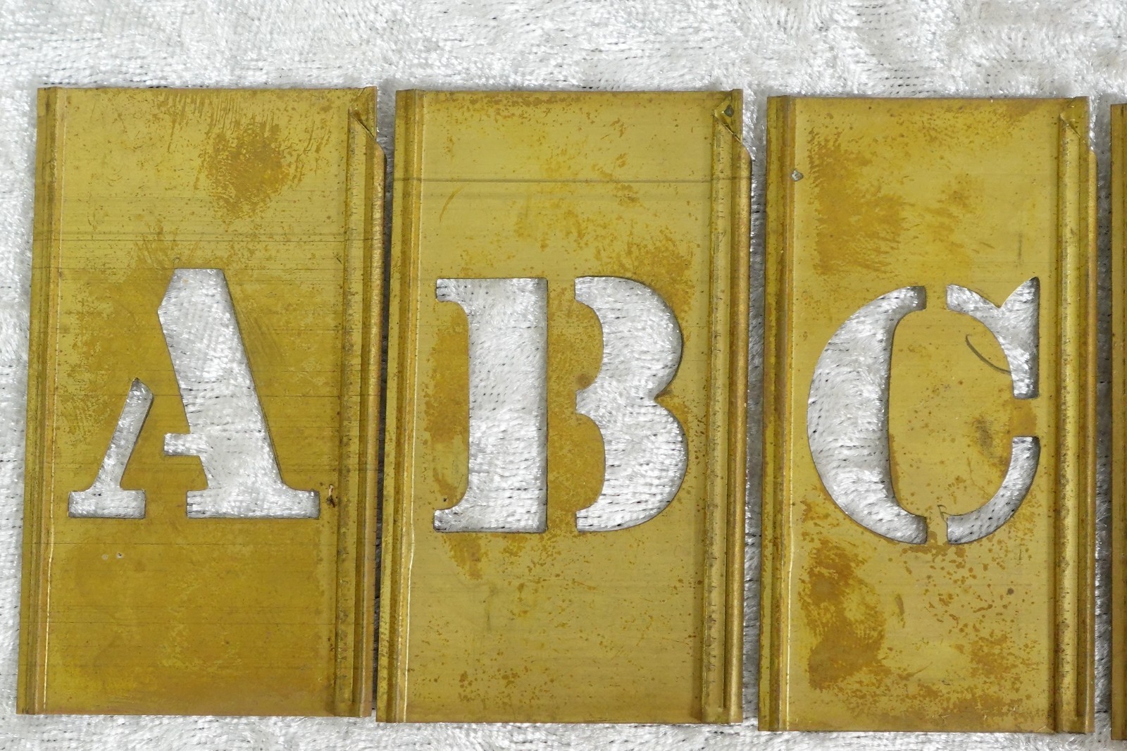 Reese's Brass Interlocking Adjustable Stencils 1" A-Z Letters Spacers & Symbols