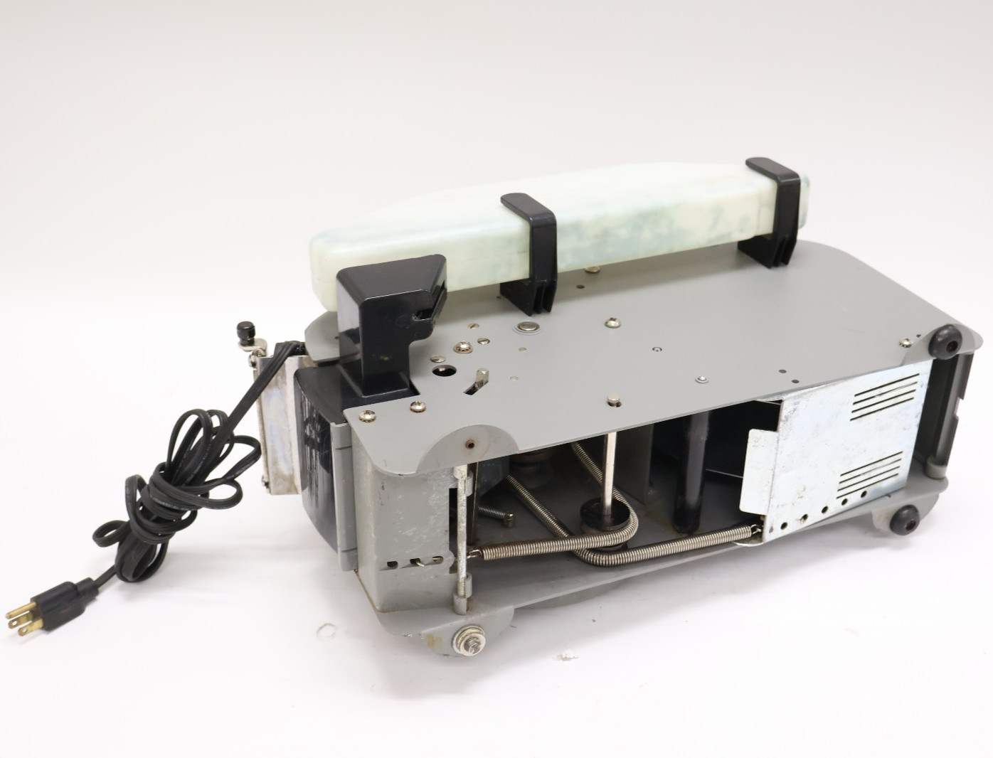 Better Pack 333Plus Manual Kraft Gummed Tape Dispenser Sealing