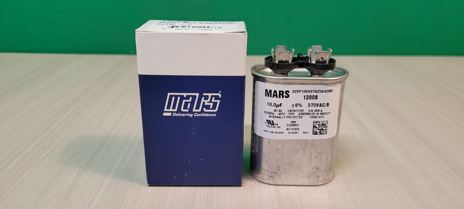 Mars Motor Run Capacitor 10 MFD, Oval 370VAC, 12008 BRAND NEW GENUINE