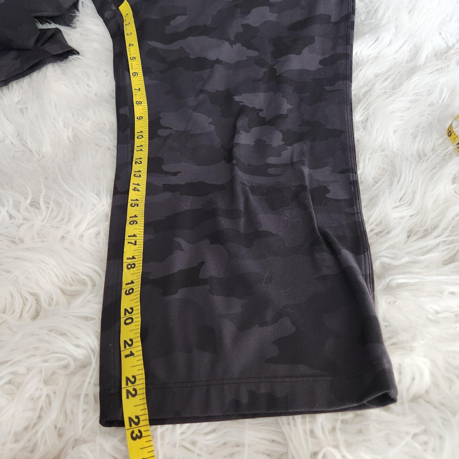 Lululemon Stretch High-Rise Crop Camo Pants Sz 14 LW6BOUS (34X23) Black Gray