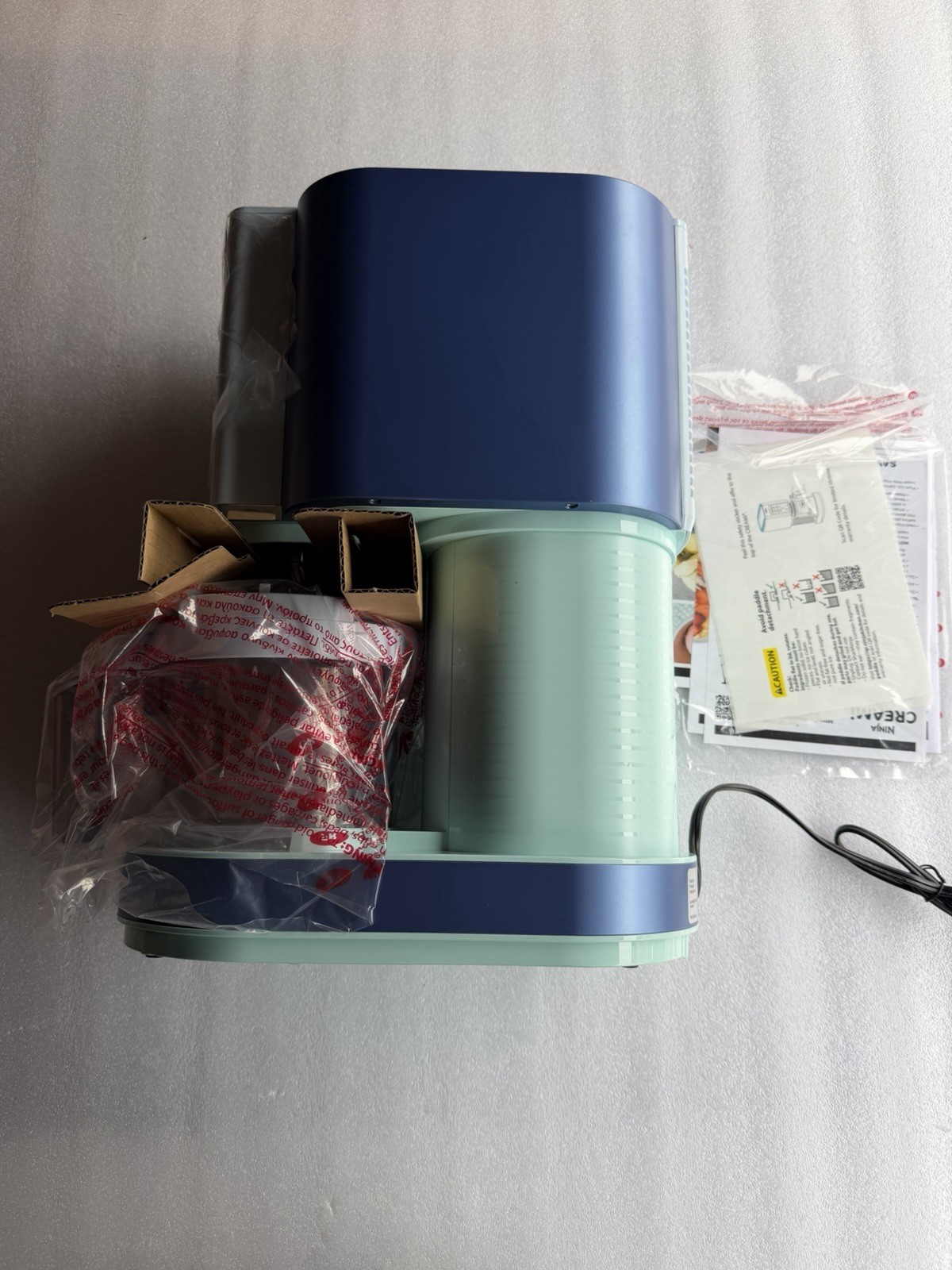 NEW Ninja CREAMi 5-in-1 Ice Cream Maker, NC300BL(Blue Lime) Sealed Box