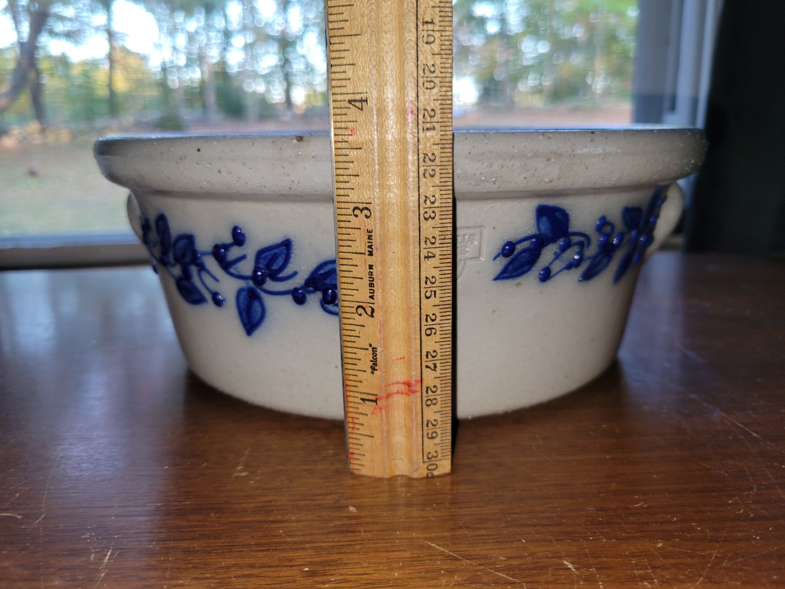 9.25"x3.5" Salmon Falls Blueberry Basket Cassarole Bowl Lidded 1995