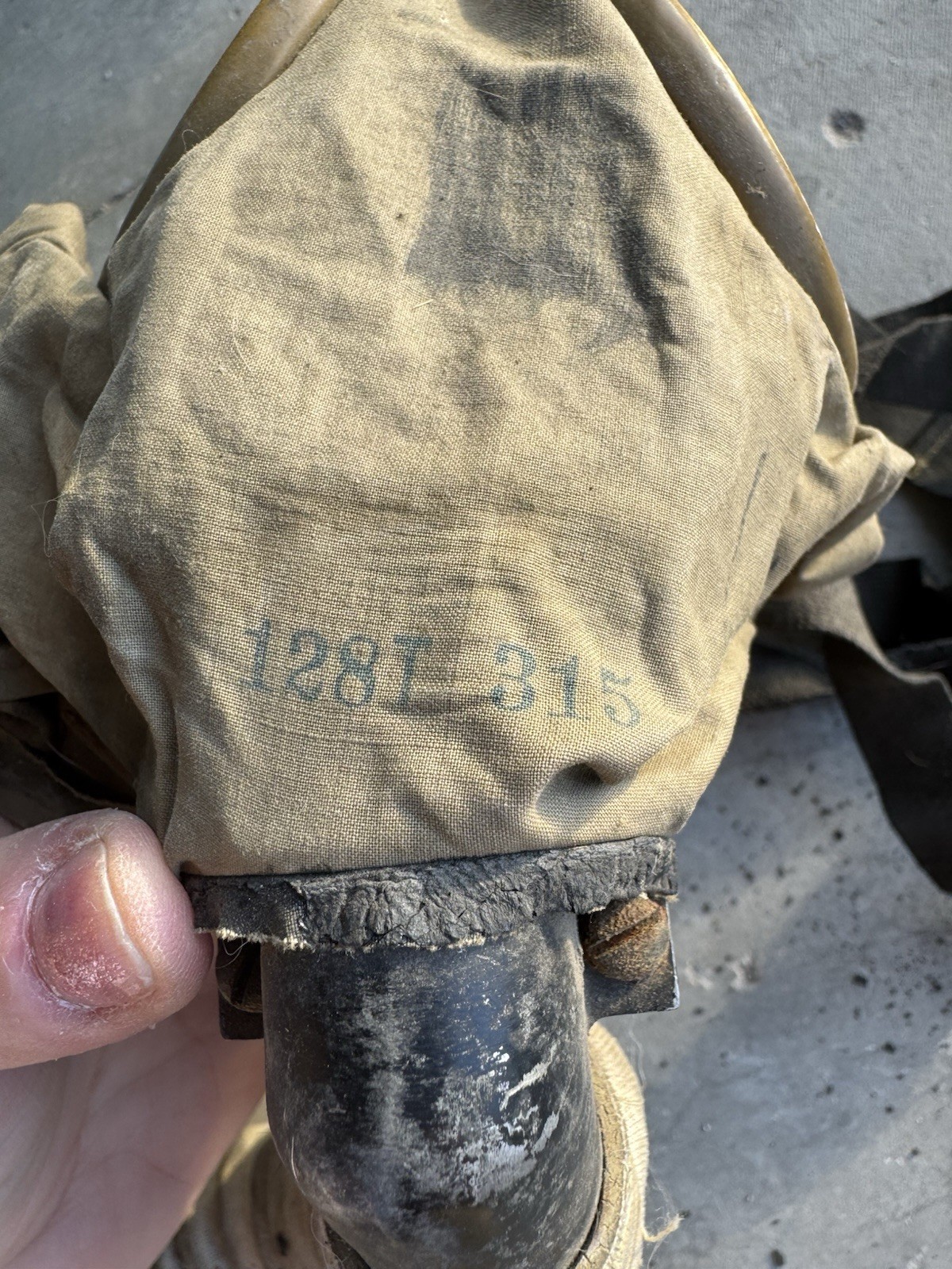 Vintage Dutch commercial Model 128 gas mask For Rehab Display 1930’s Rehab