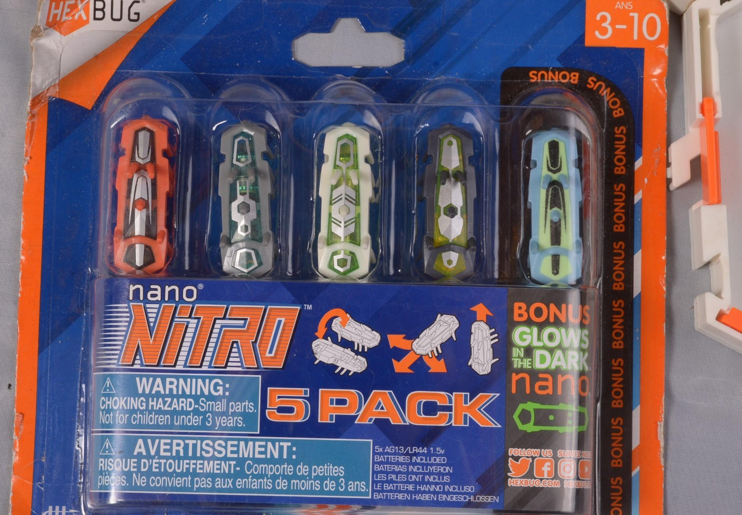 Hexbug Nano Nitro 5-Pack 1 Glow In Dark New + 13 Bugs 4 Remote 8 Platform