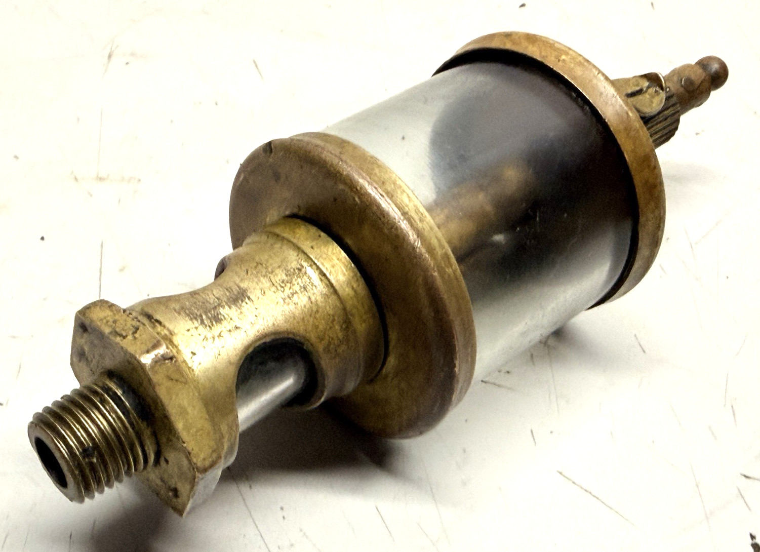 Brass Cylinder Oiler IHC M International Famous Mogul Hit Miss Engine 1/4" NPT