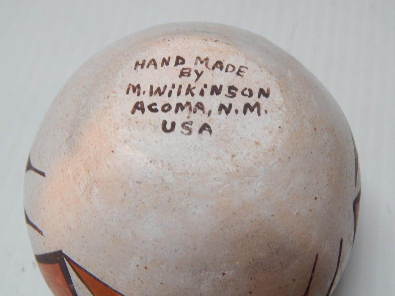 SMALL SIGNED VINTAGE ACOMA PUEBLO INDIAN POTTERY JAR / OLLA / POT - BUY IT NOW