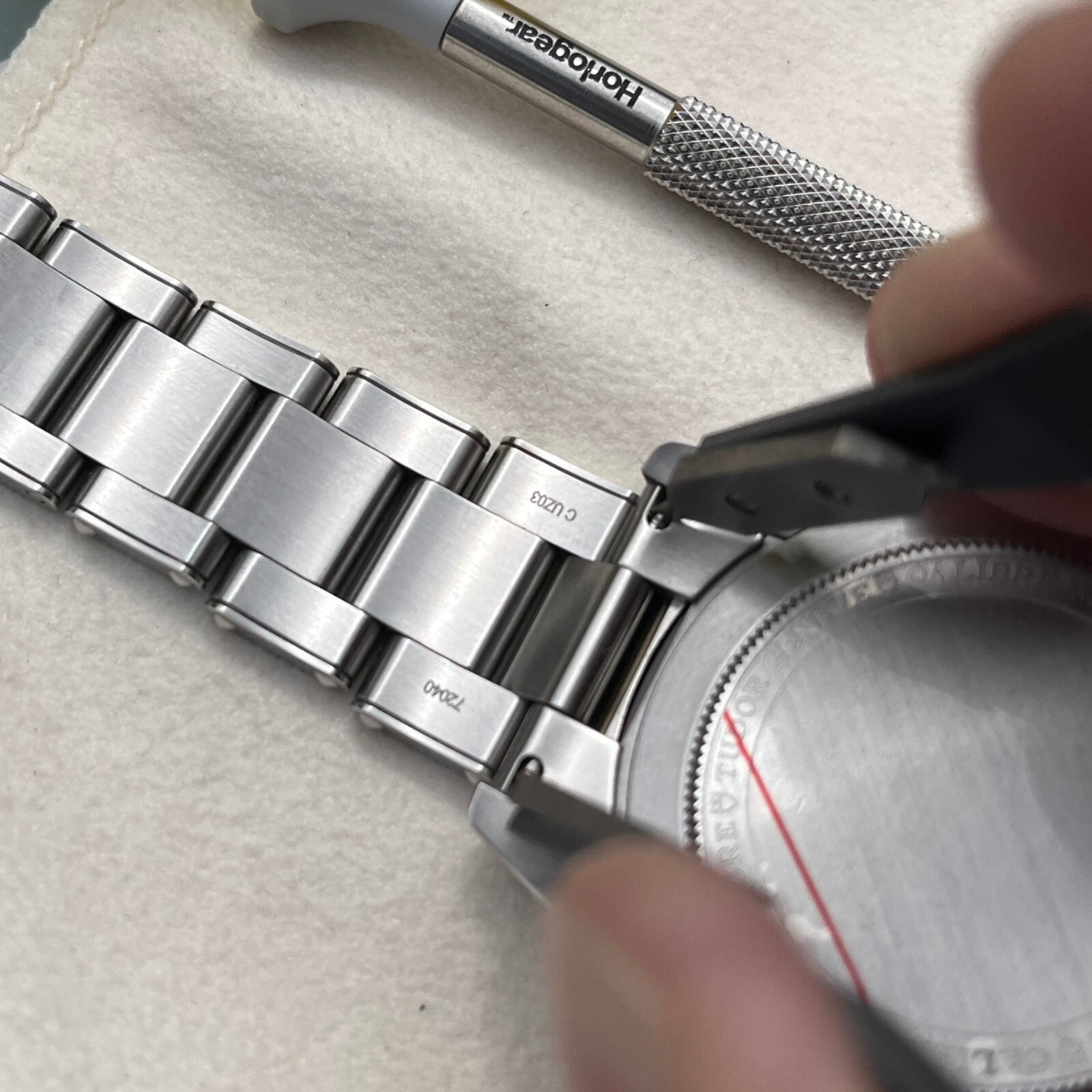 HORLOGEAR V Tweezer Plier Spring Bar Removal Tool for Rolex Omega Tudor Bracelet