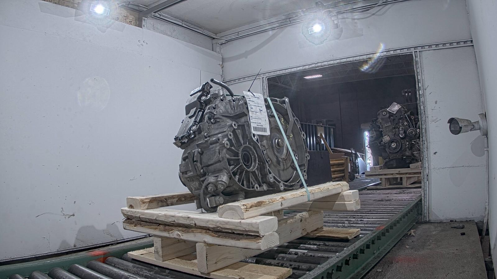 Used Automatic Transmission Assembly fits: 2015 Chrysler 200 AT Sedan 2.4L 9 spe